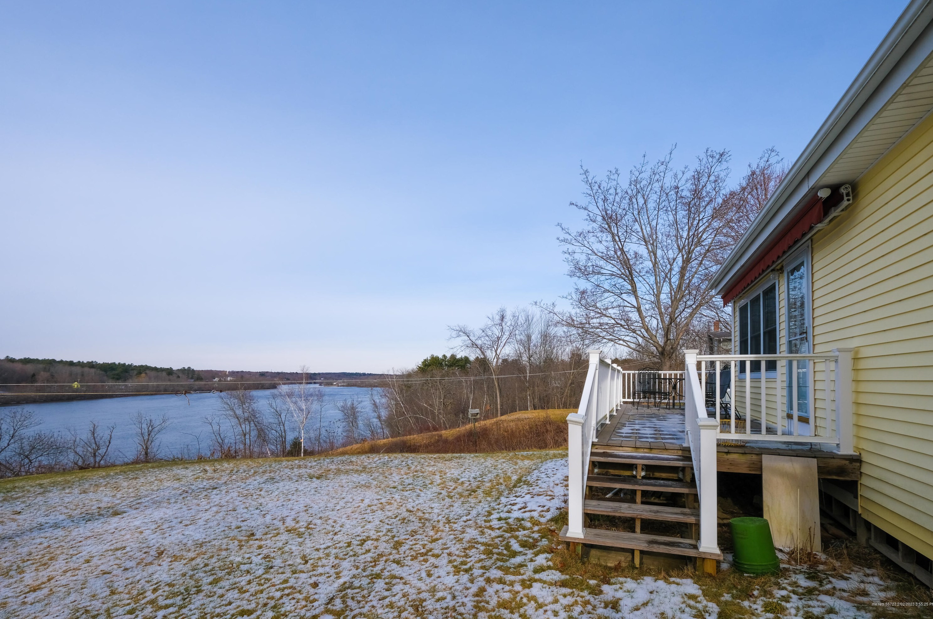 9 Albert Cir, Pittston ME  04345-5127 exterior