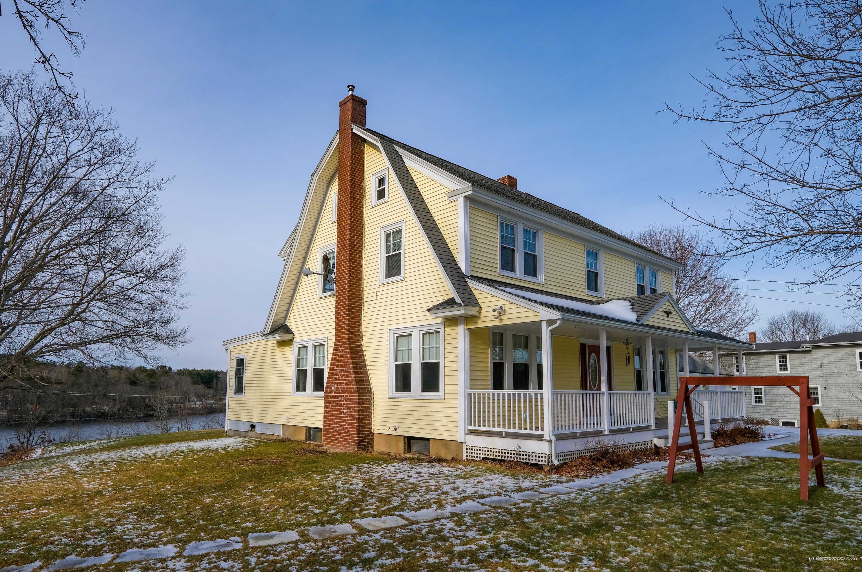 9 Albert Cir, Pittston ME  04345-5127 exterior