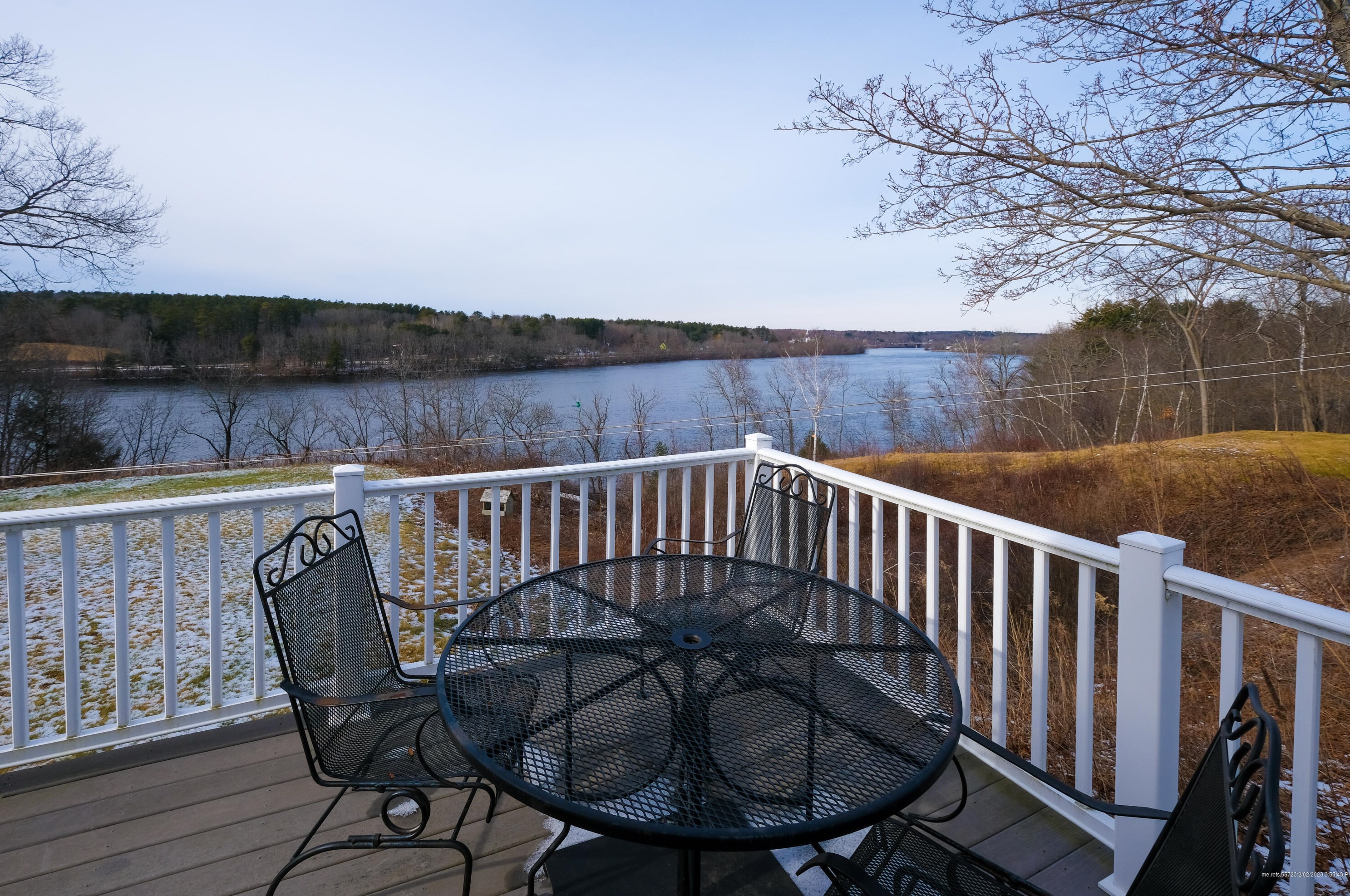 9 Albert Cir, Pittston ME  04345-5127 exterior