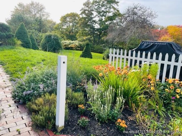 175 Fowler Rd, Portland ME  04107-2407 exterior