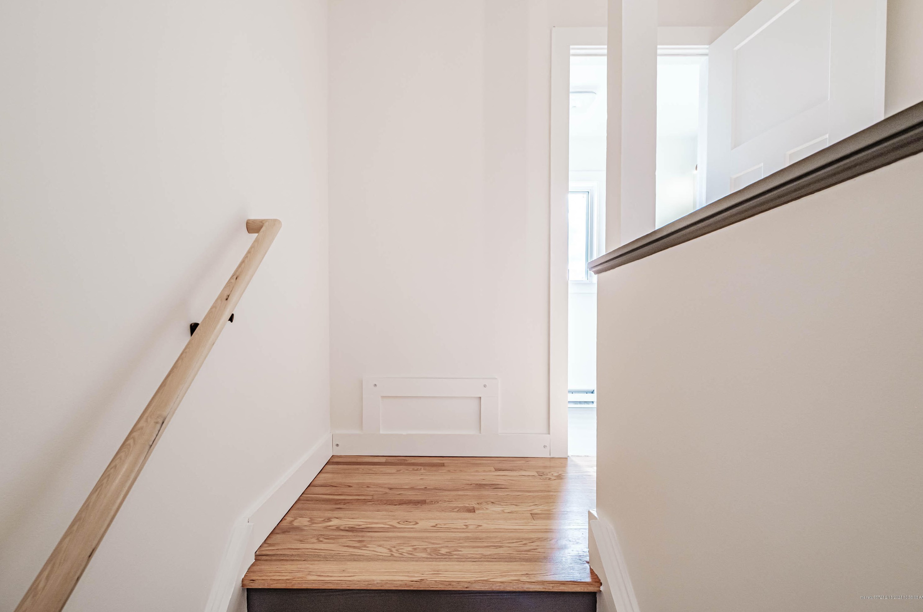 63 Mountfort St, Portland ME  04101-4385 exterior