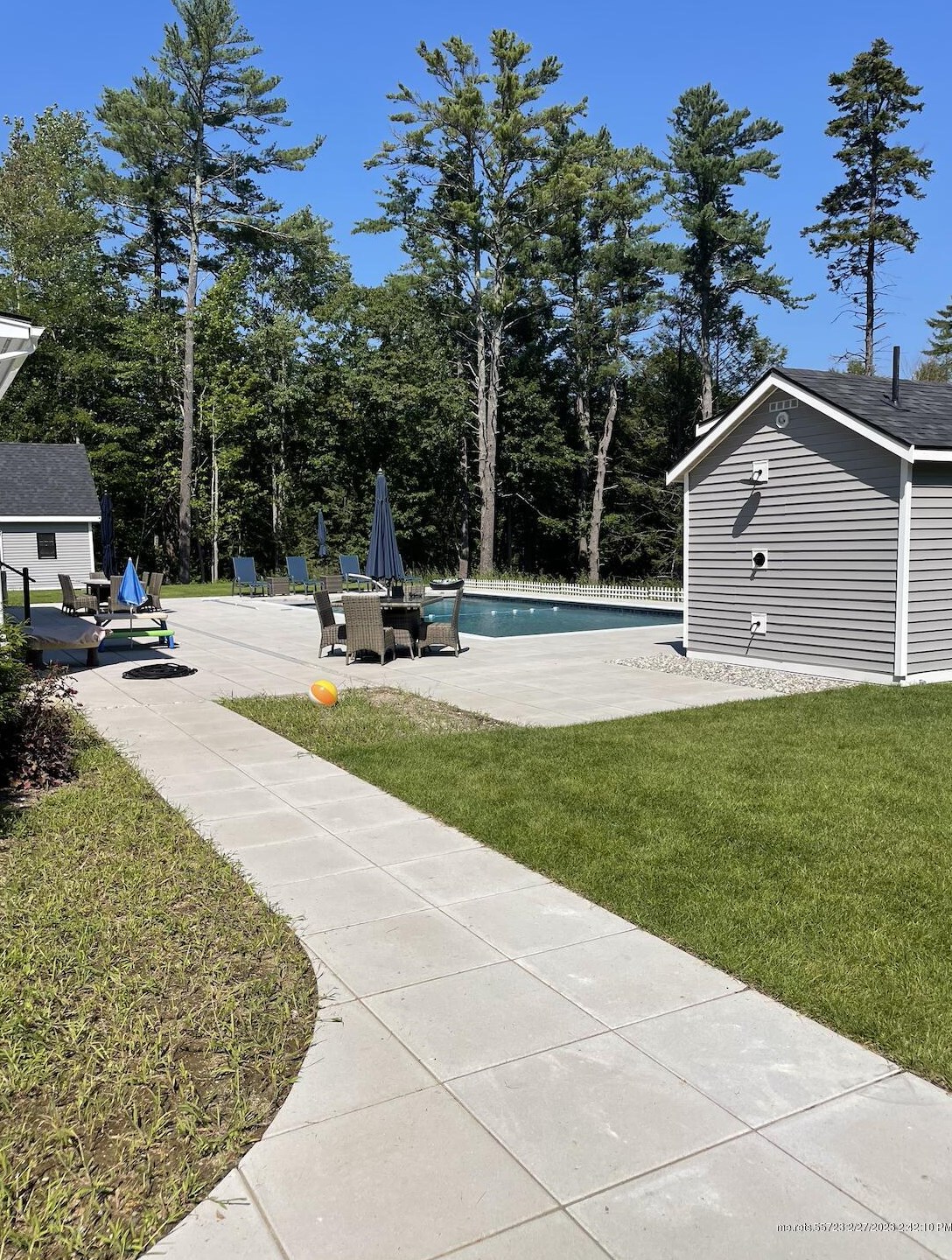 9 Bay View Dr, Portland ME  04110-4519 exterior