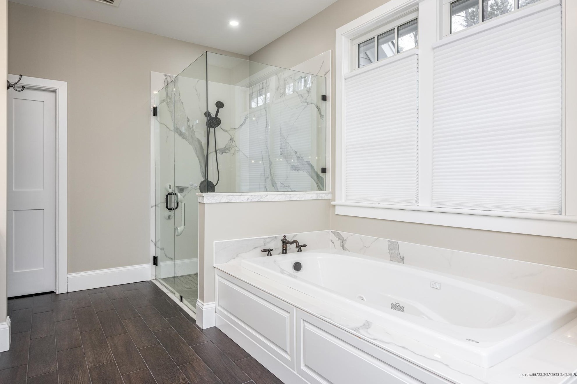 9 Bay View Dr, Portland ME  04110-4519 exterior