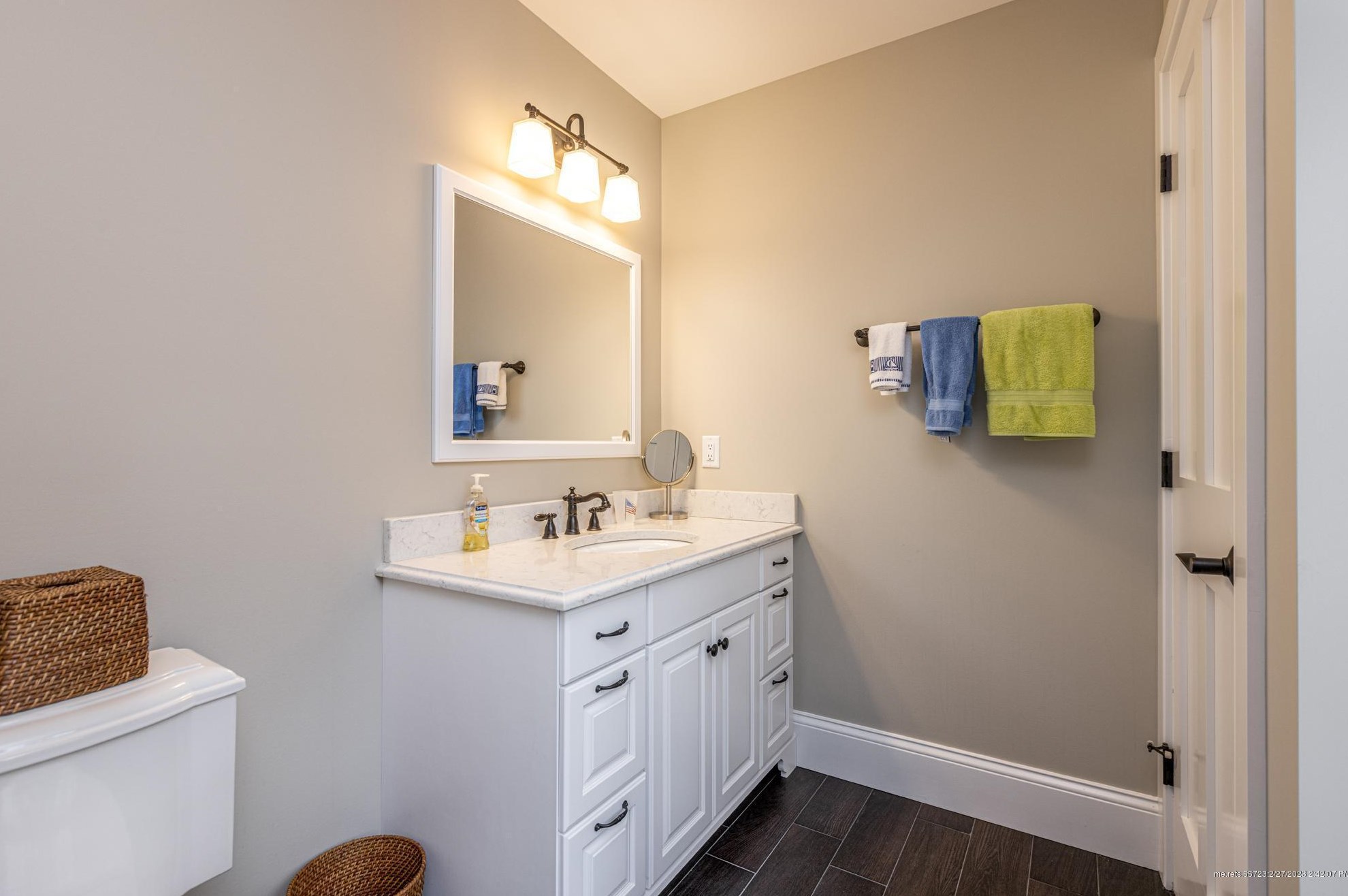 9 Bay View Dr, Portland ME  04110-4519 exterior