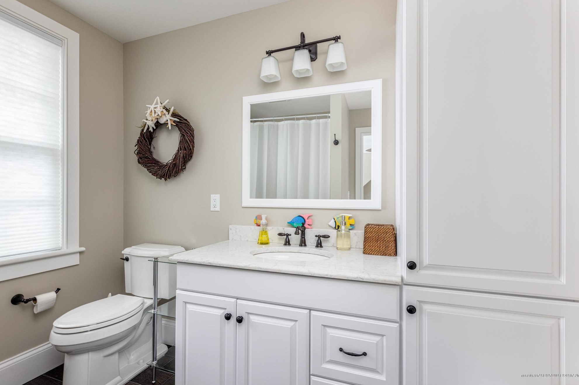 9 Bay View Dr, Portland ME  04110-4519 exterior