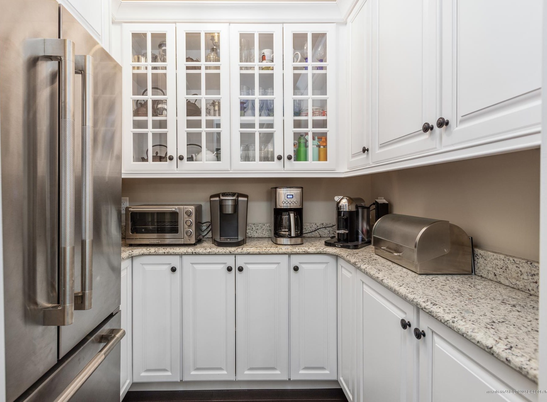 9 Bay View Dr, Portland ME  04110-4519 exterior