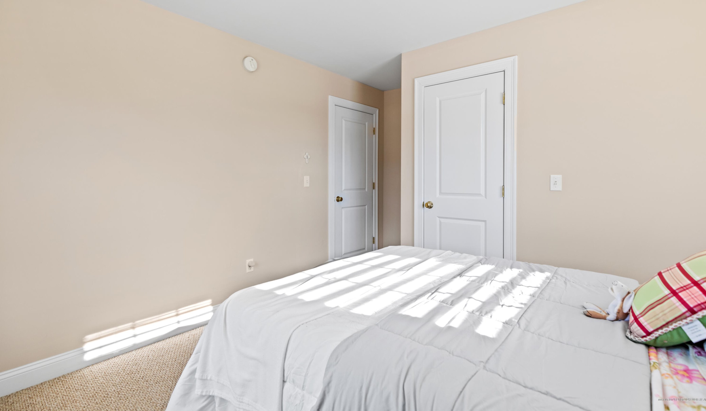 46 Thrush Ter, Windham ME  04062-5790 exterior