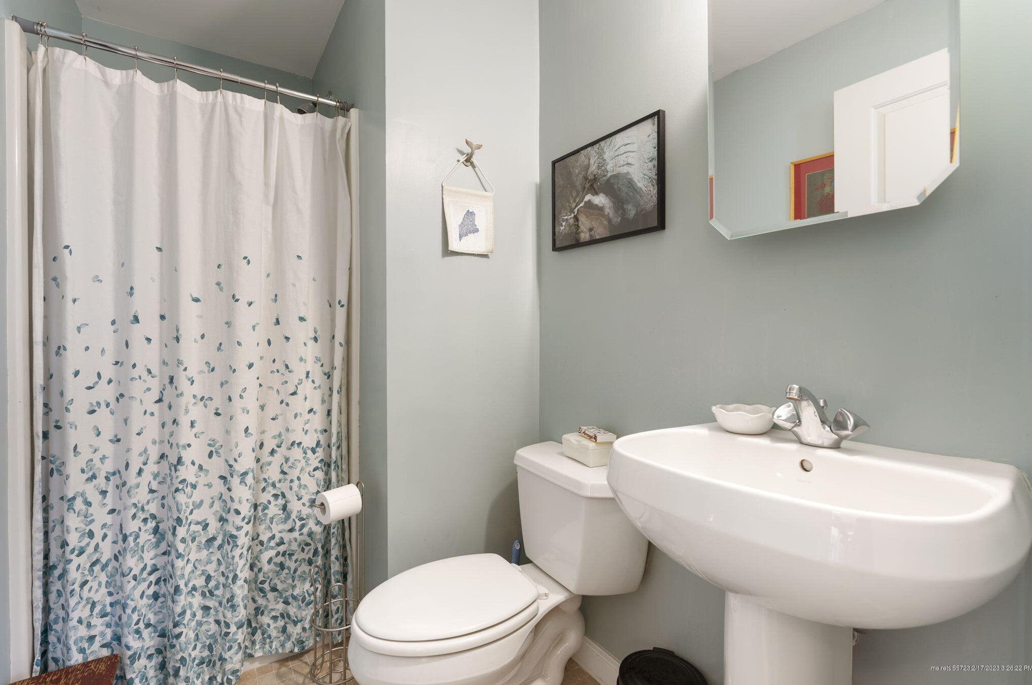 117 Sheridan St, Portland ME  04101-2666 exterior