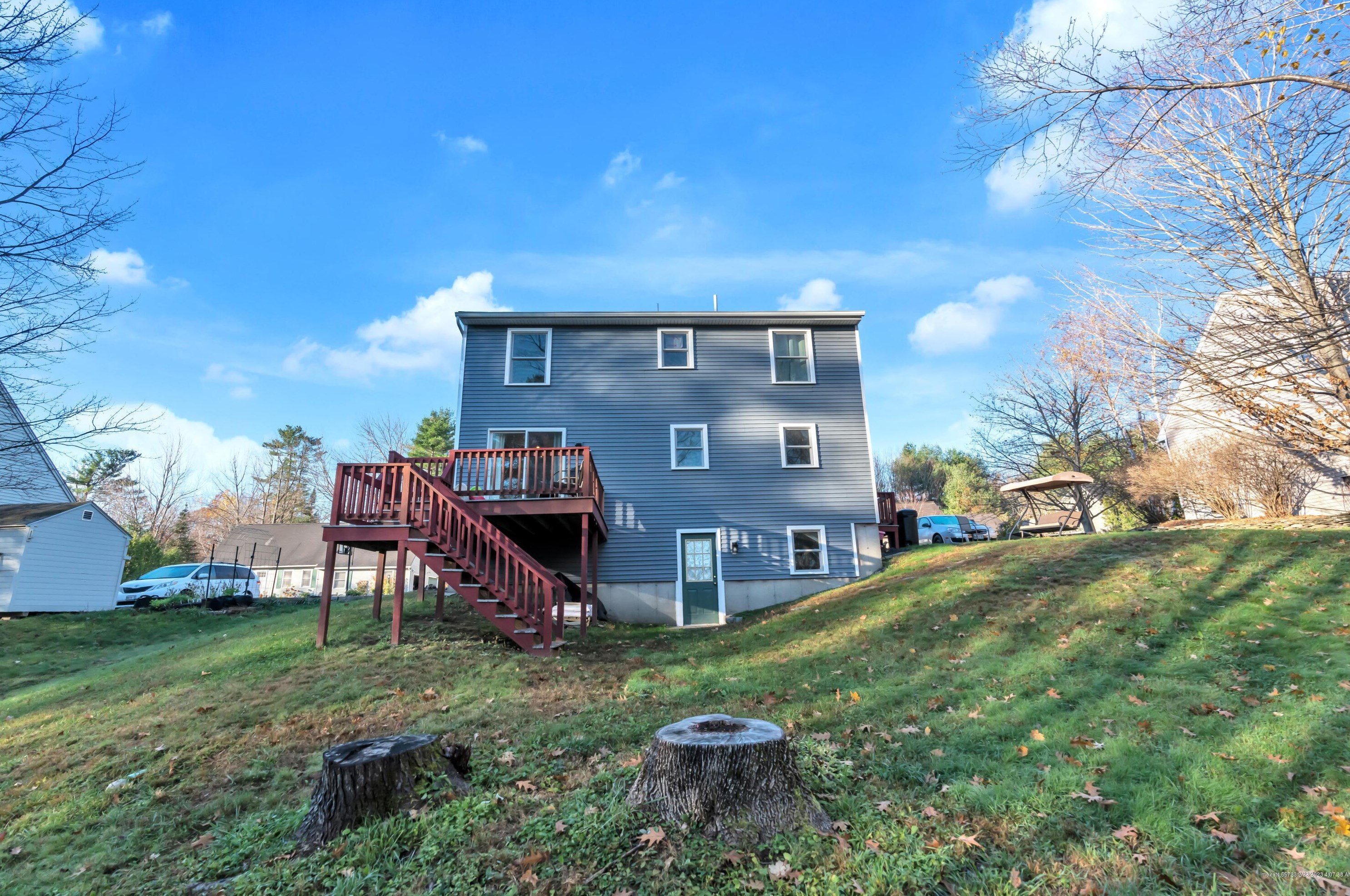 10 Wintergreen Dr, Gorham ME  04038-1531 exterior