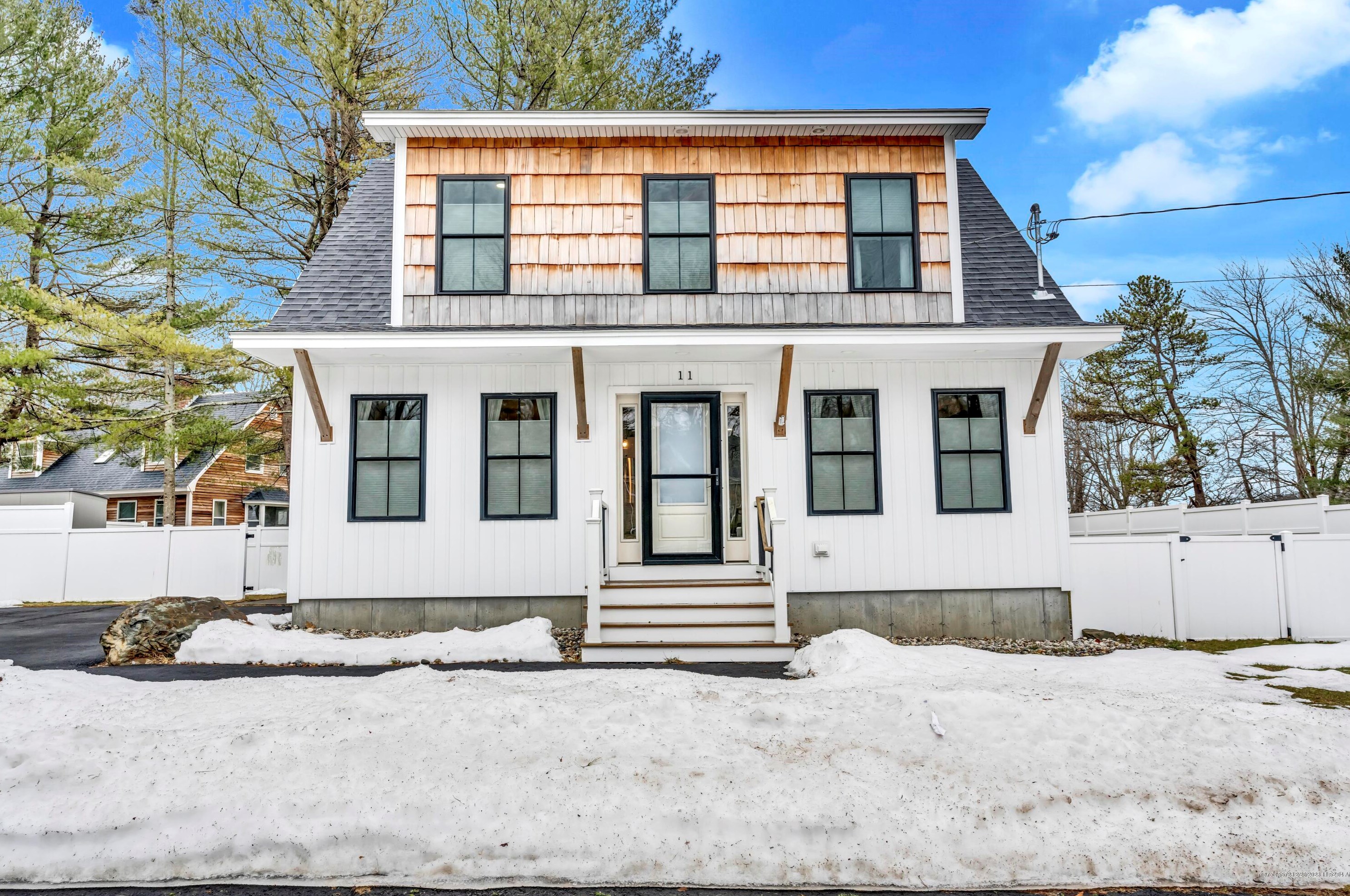 11 Christy Rd, Portland ME  04103-2807 exterior