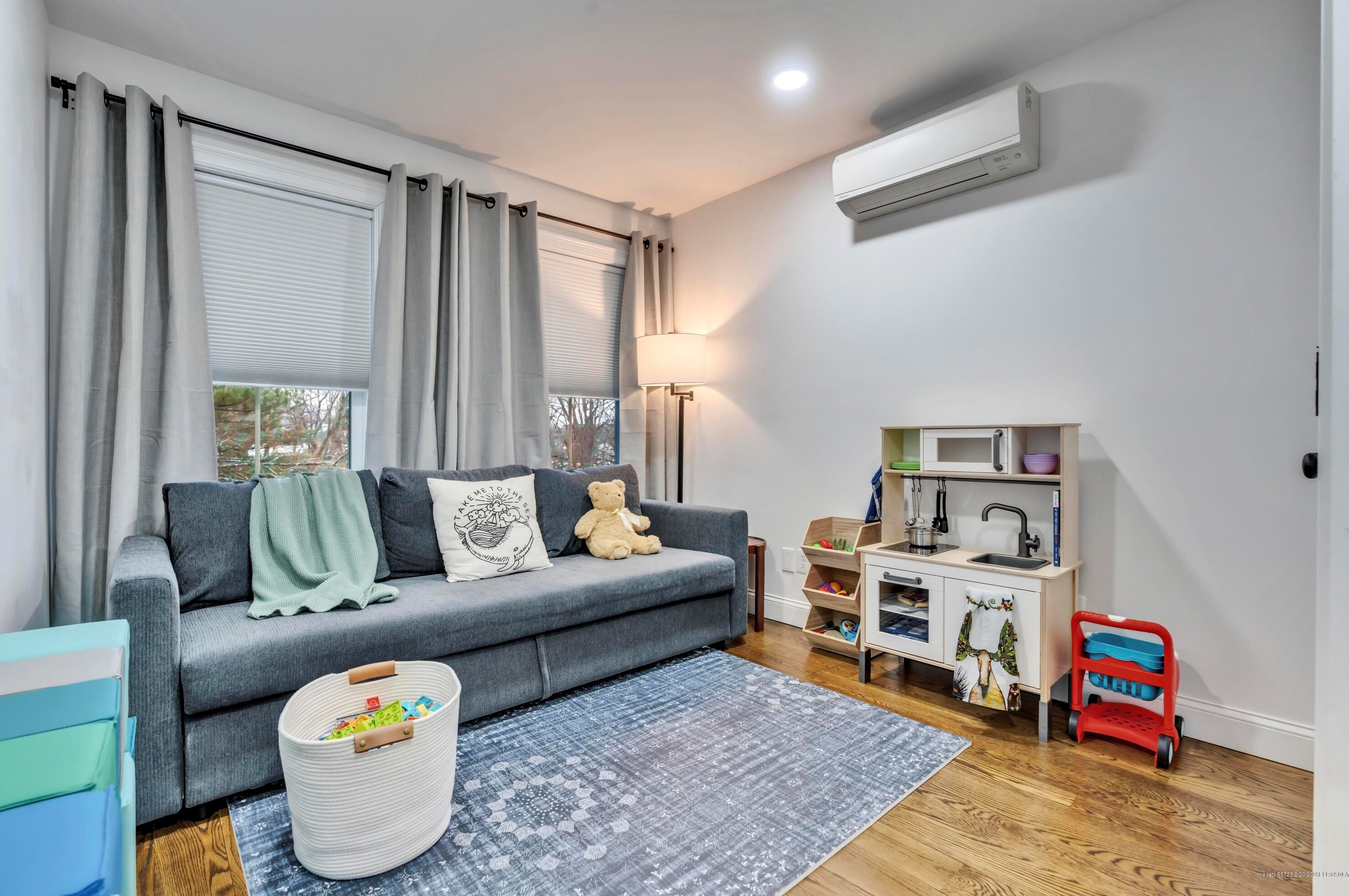 11 Christy Rd, Portland ME  04103-2807 exterior