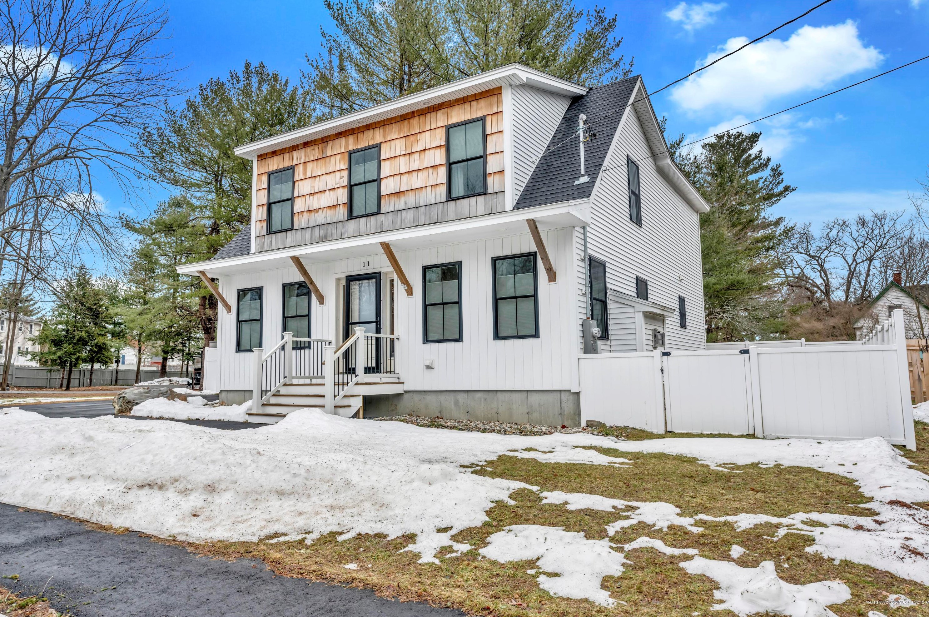 11 Christy Rd, Portland ME  04103-2807 exterior