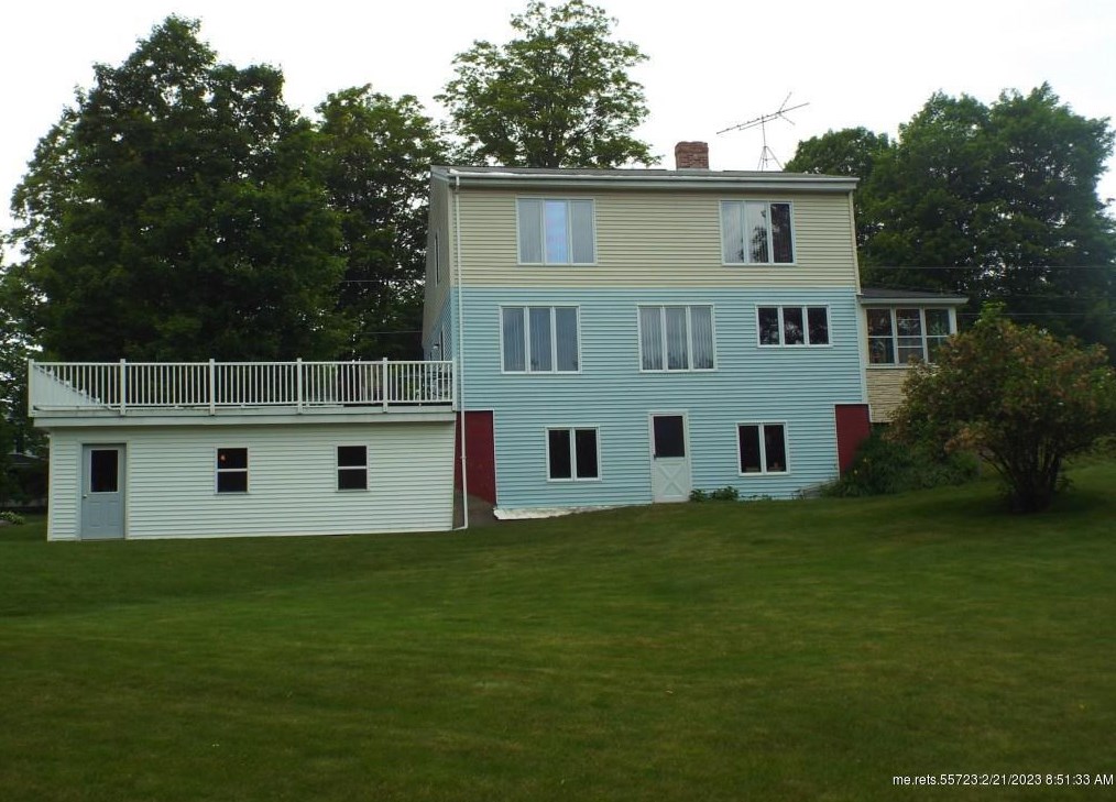 91 Lincoln St, Sebec ME  04426-1329 exterior