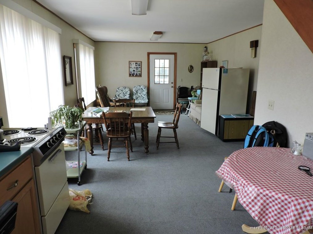 91 Lincoln St, Sebec ME  04426-1329 exterior