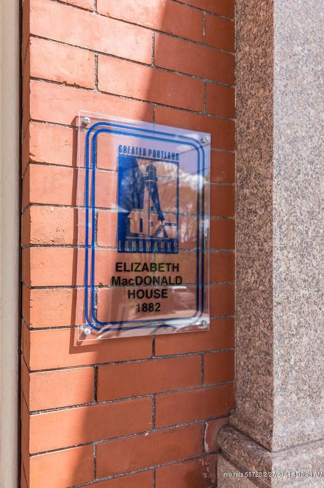 161 Pine St, Portland ME 04102-3529 exterior