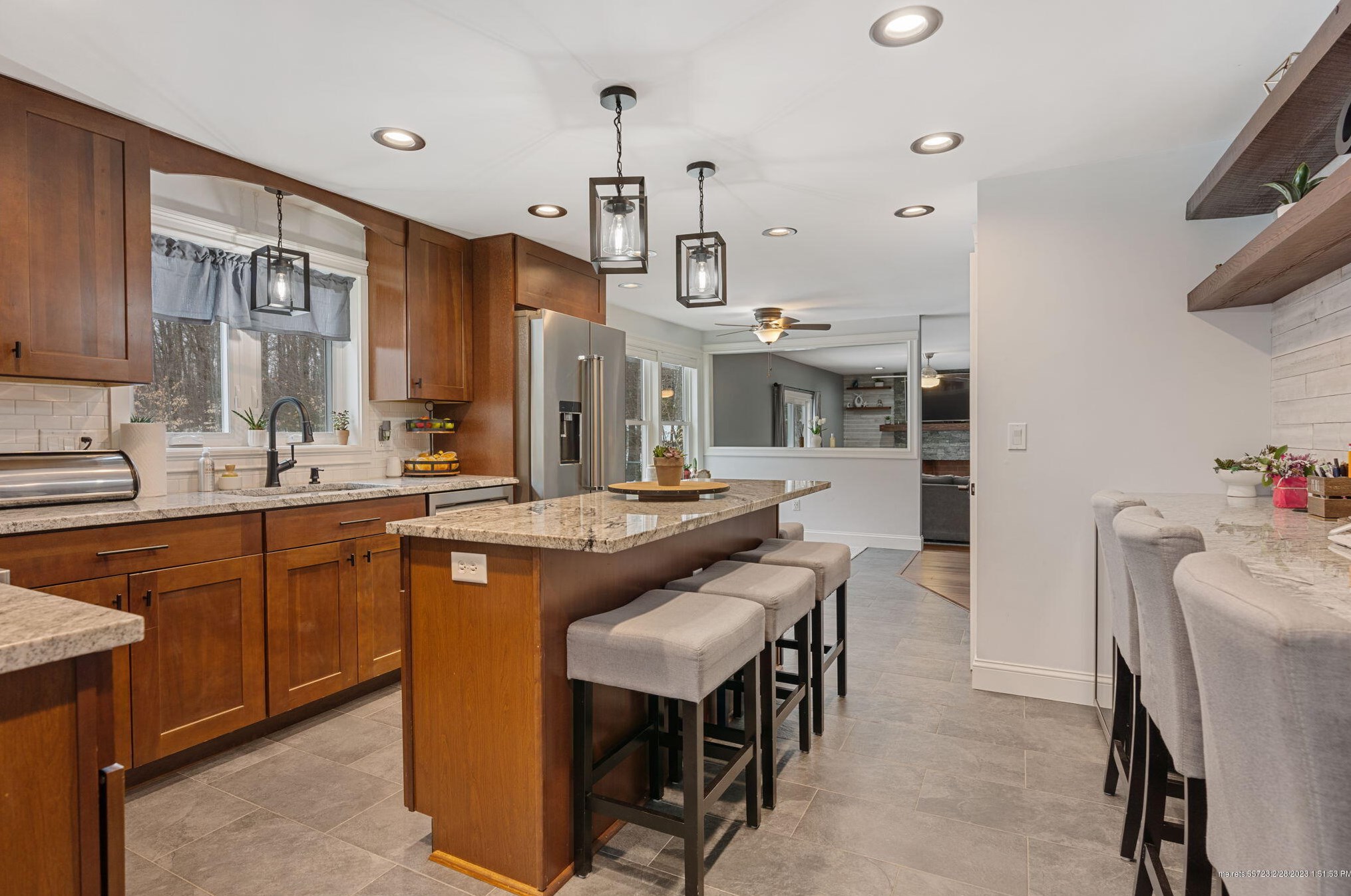 12 Gloria St, Gorham ME  04038-2219 exterior