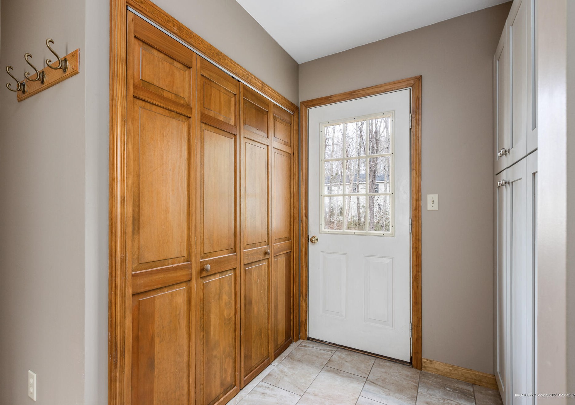 19 Plymouth Dr, Saco ME  04072-1735 exterior