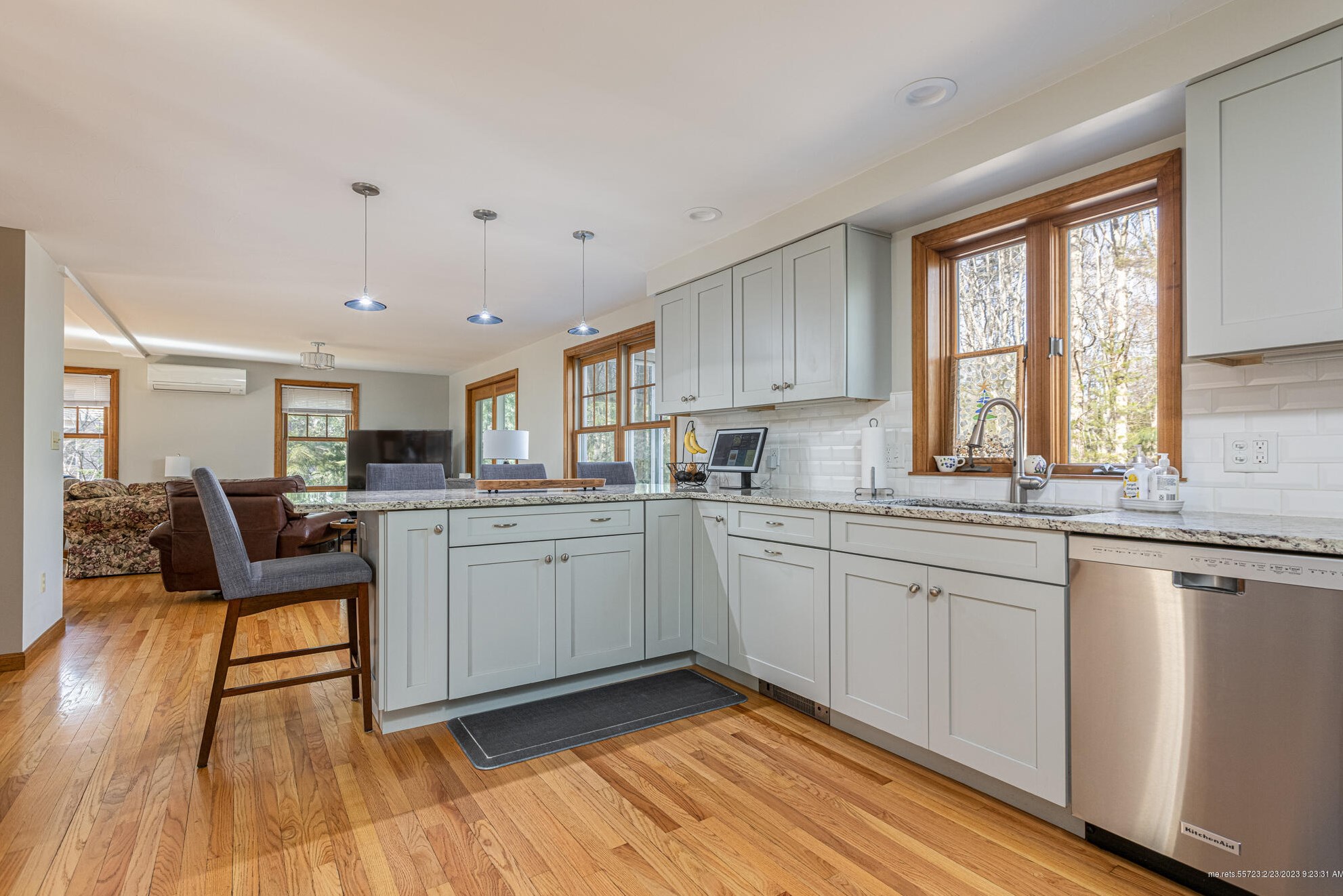 19 Plymouth Dr, Saco ME  04072-1735 exterior