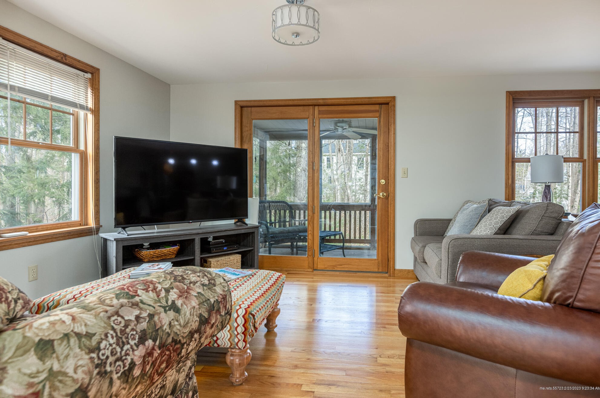 19 Plymouth Dr, Saco ME  04072-1735 exterior