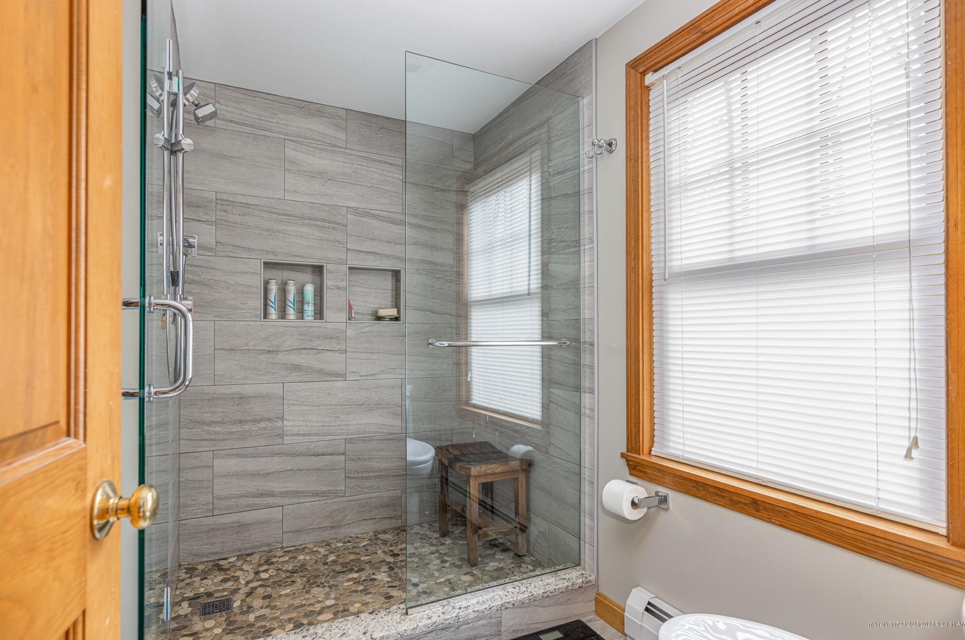 19 Plymouth Dr, Saco ME  04072-1735 exterior