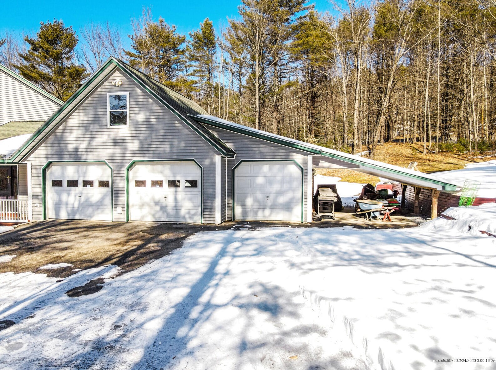 2 Whisperwood Dr, Waterville ME  04901-0822 exterior