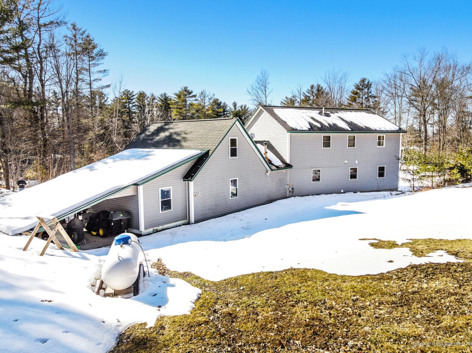 2 Whisperwood Dr, Waterville ME  04901-0822 exterior