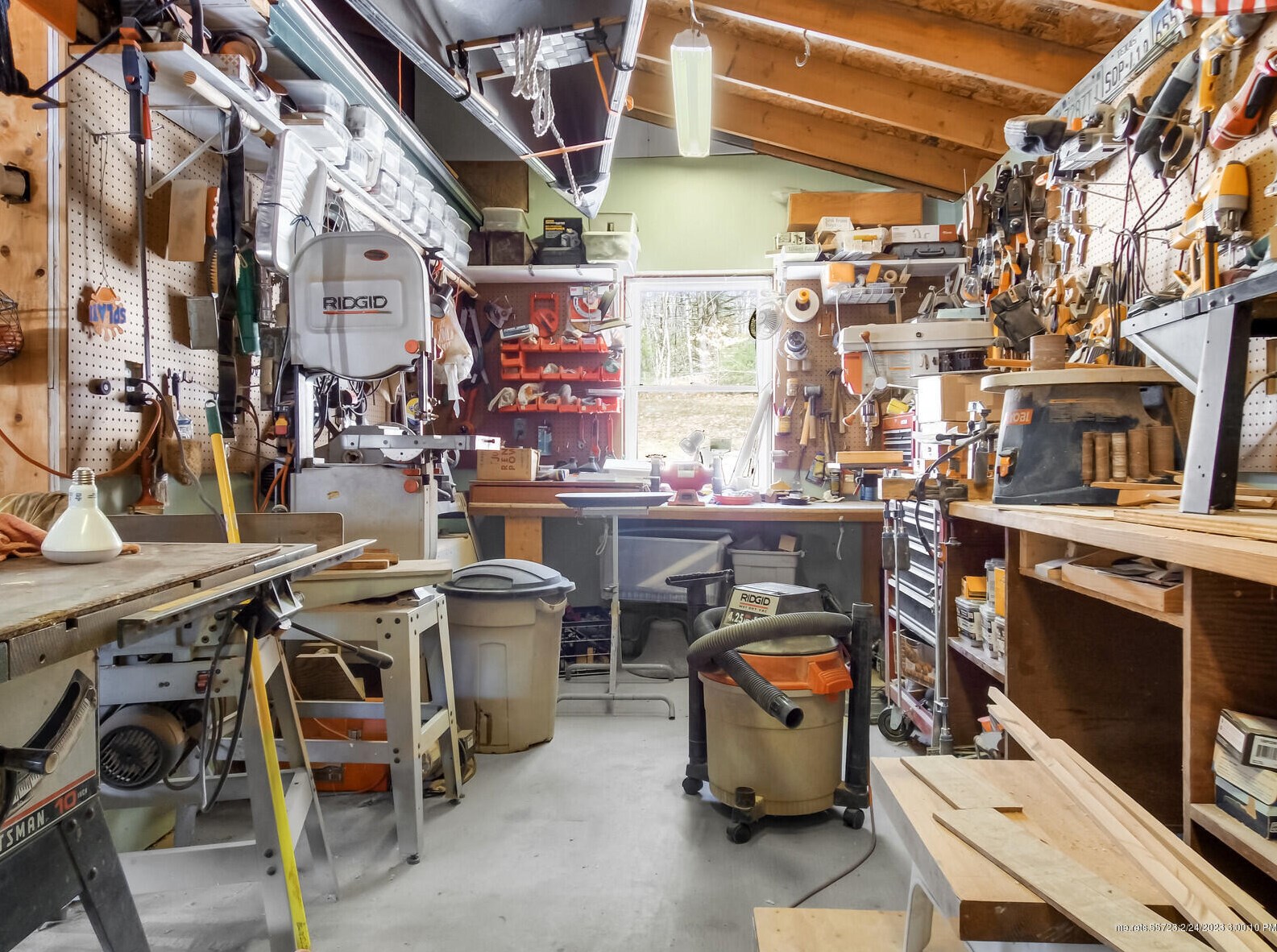 2 Whisperwood Dr, Waterville ME  04901-0822 exterior