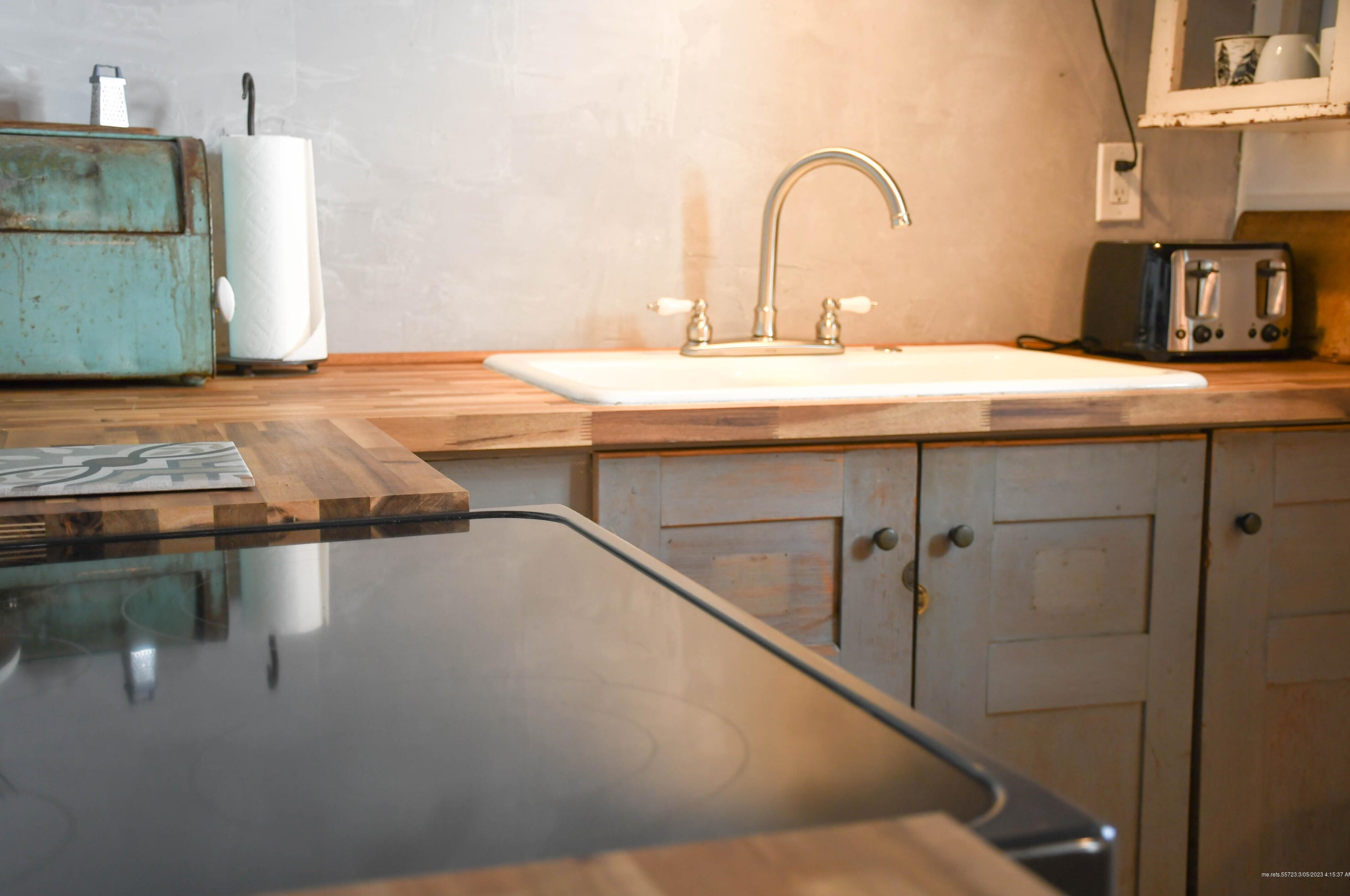 14 Main St, Windham ME  04062-4224 exterior