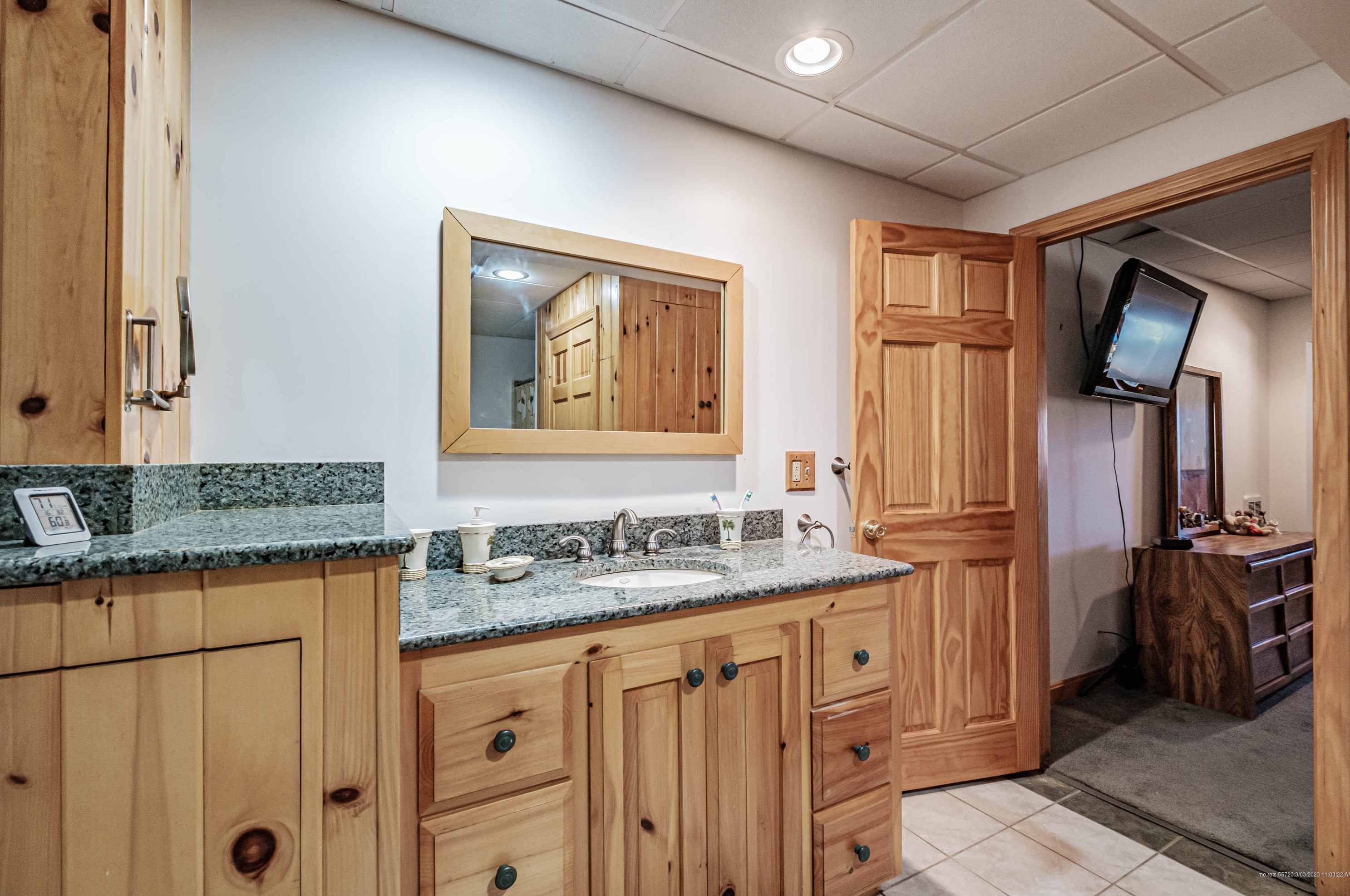 12 Island Dr, Windham ME  04062-5479 exterior