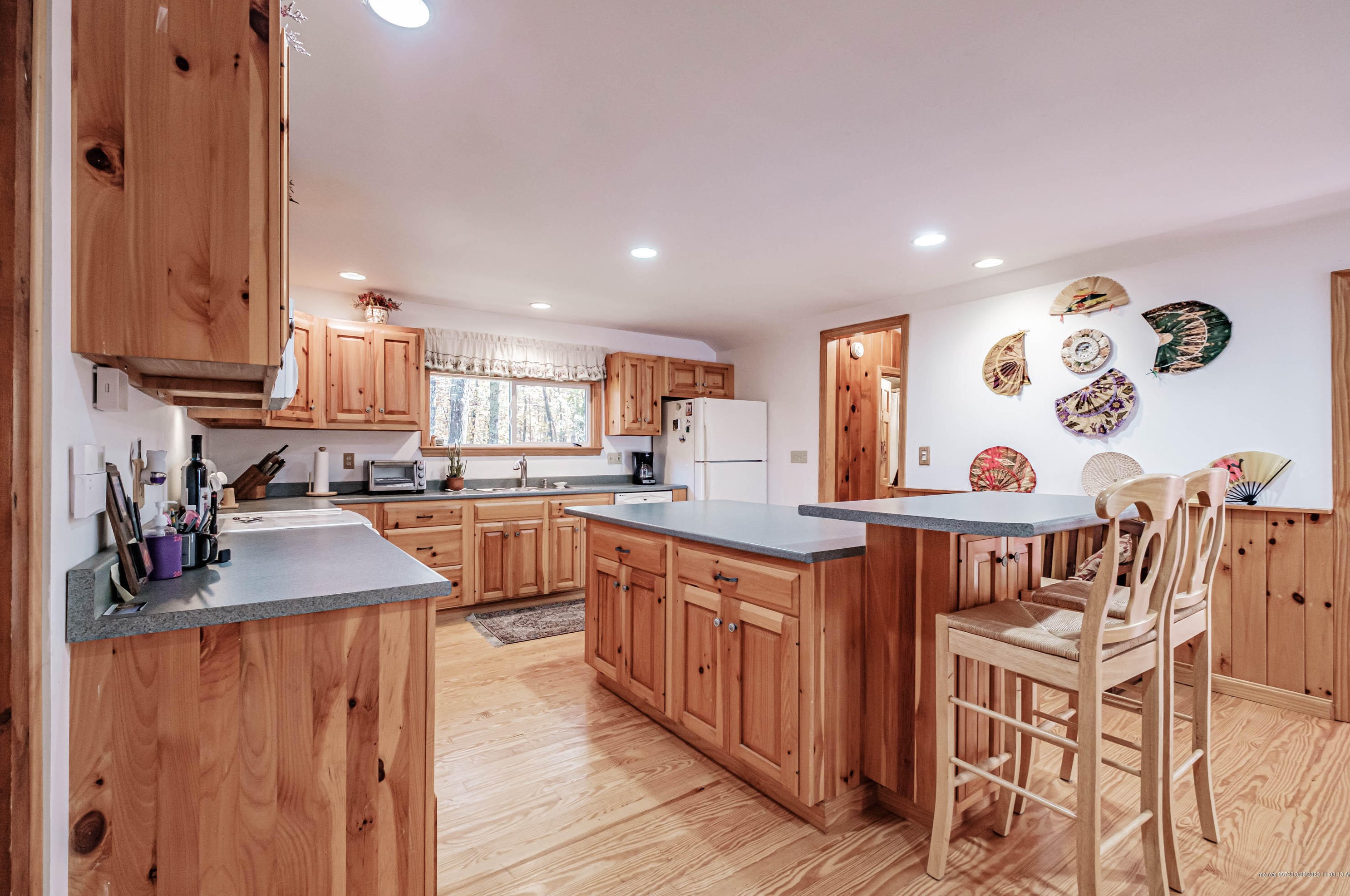 12 Island Dr, Windham ME  04062-5479 exterior