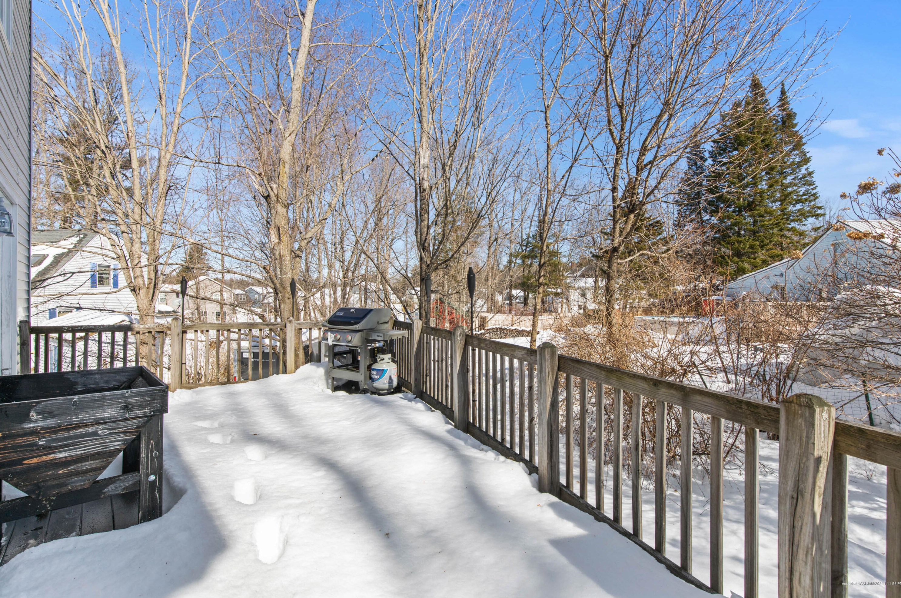 41 Water St, Gorham ME  04038-1021 exterior