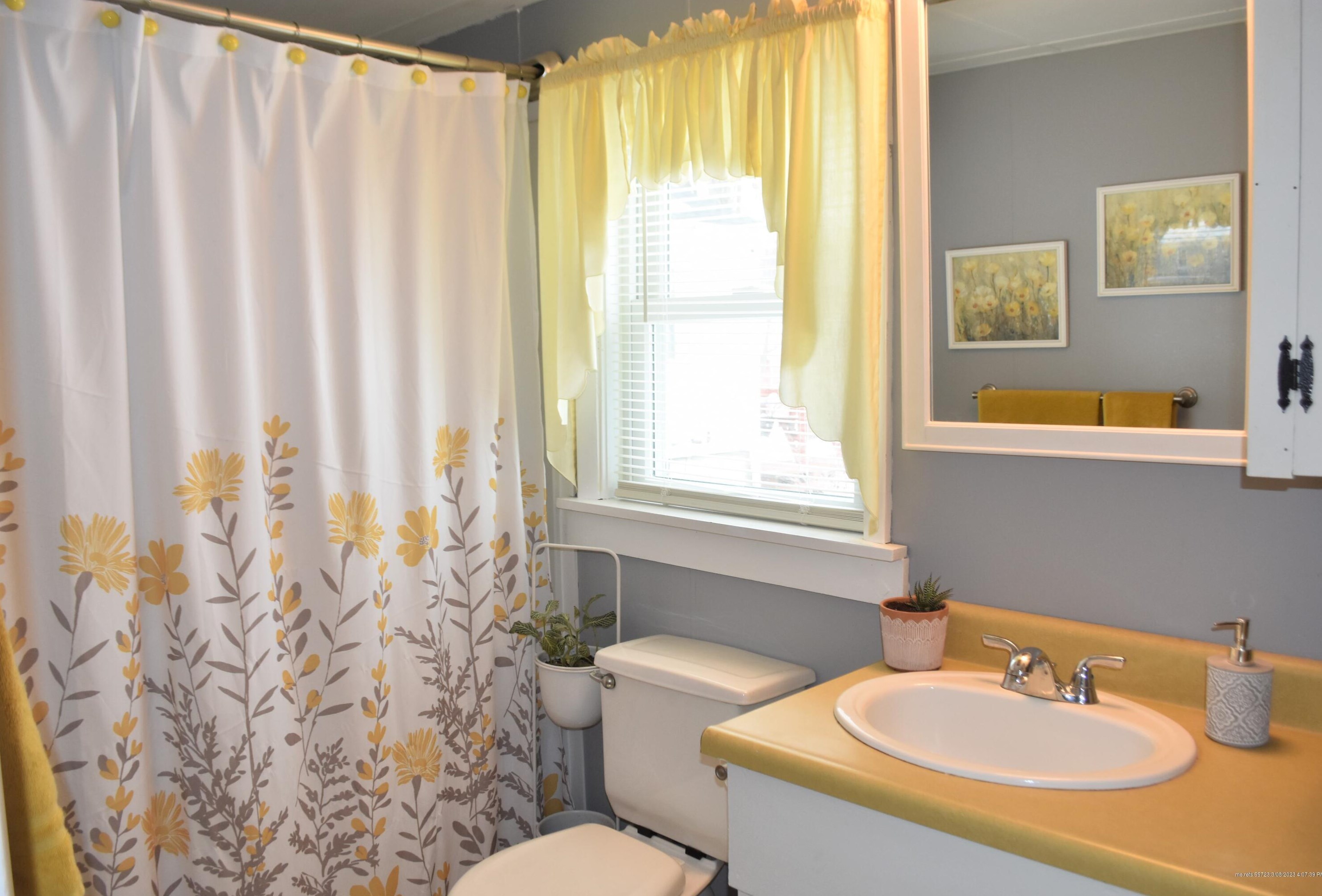 98 Brigham St, Portland ME  04106-3406 exterior