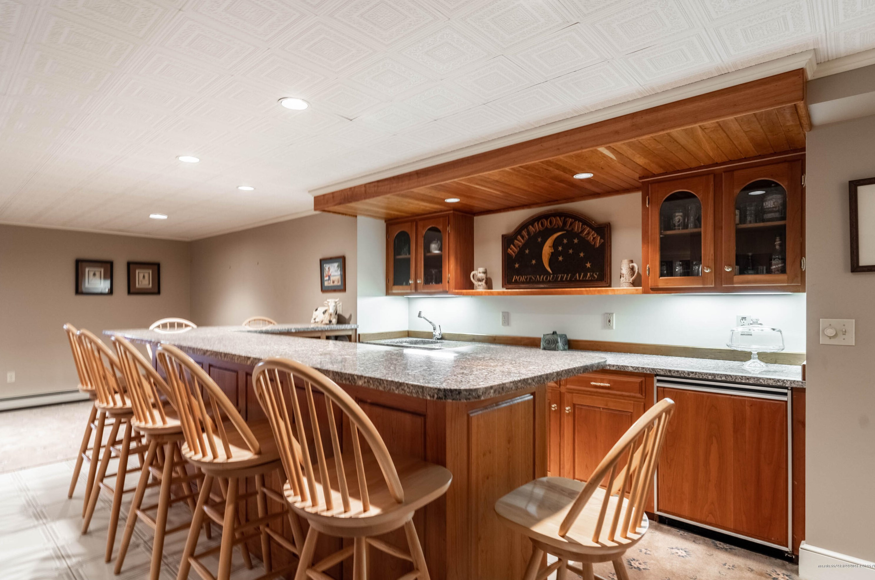 8 Flintlock Ln, Portland ME  04105-2536 exterior