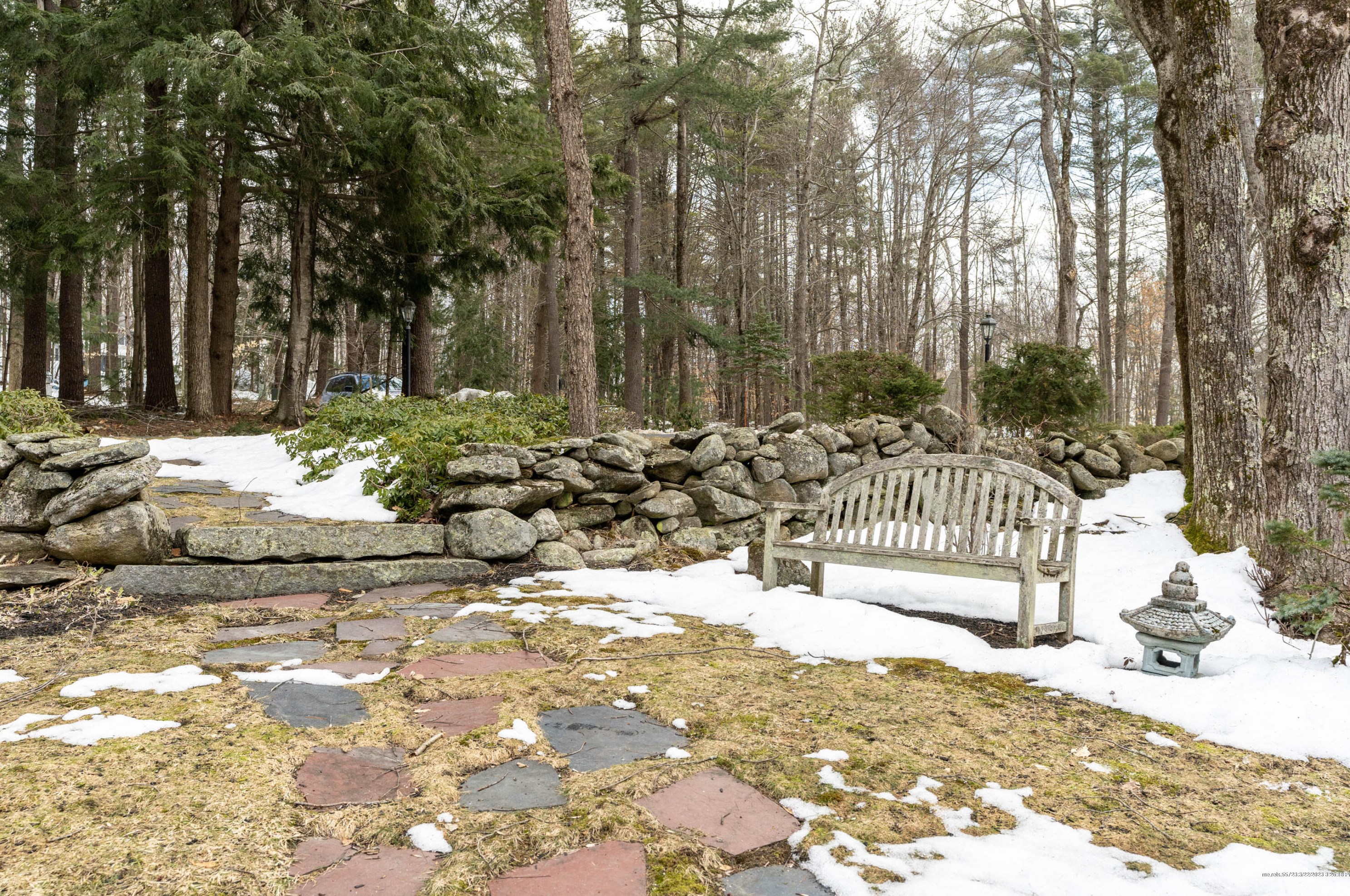 8 Flintlock Ln, Portland ME  04105-2536 exterior