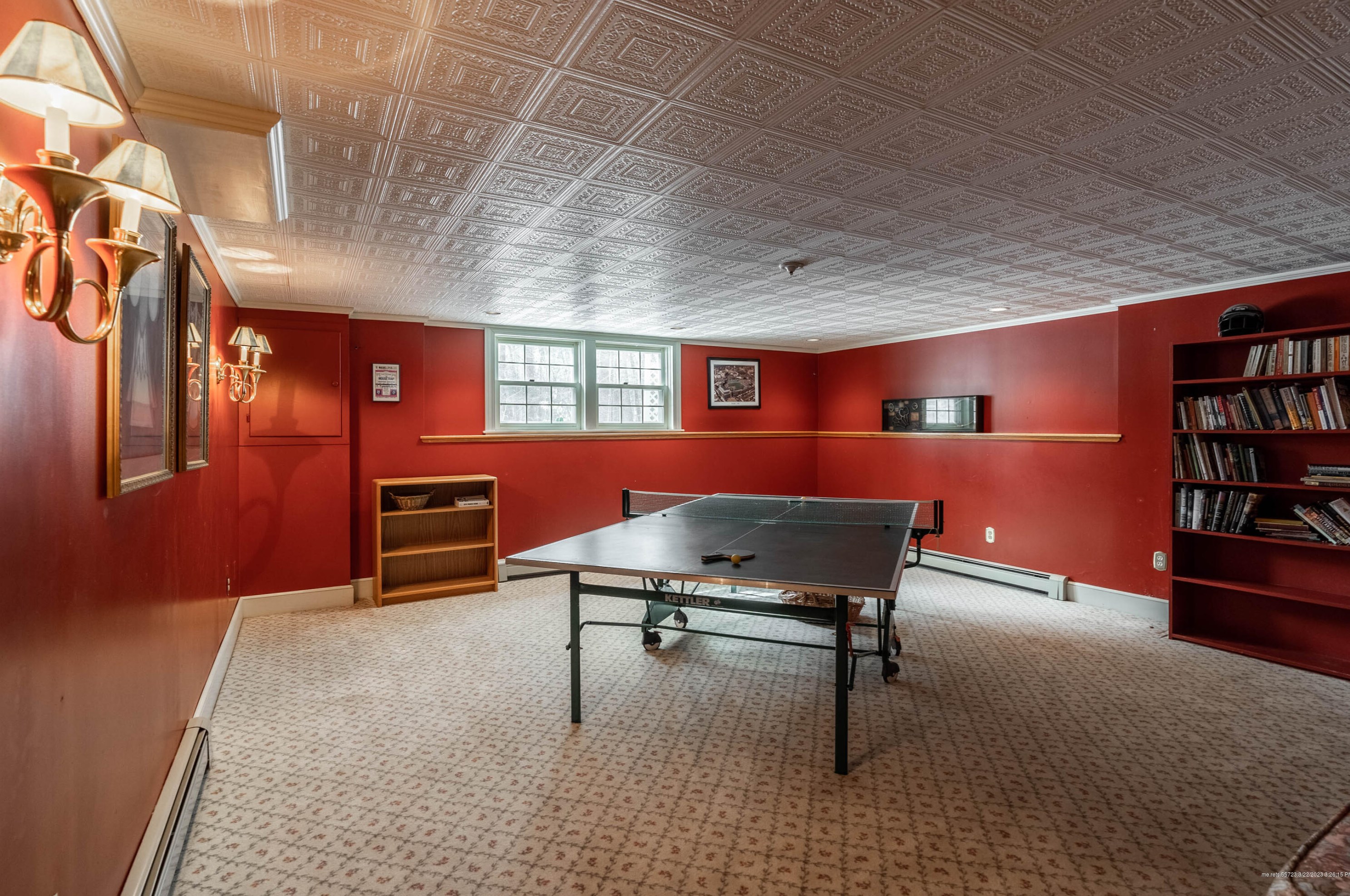 8 Flintlock Ln, Portland ME  04105-2536 exterior