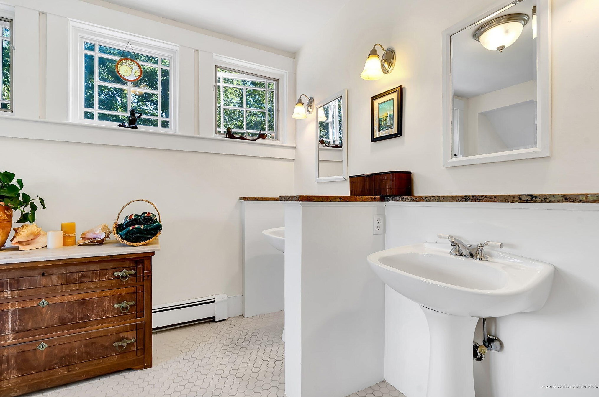 1 Overlook Dr, Gorham ME  04038-2556 exterior