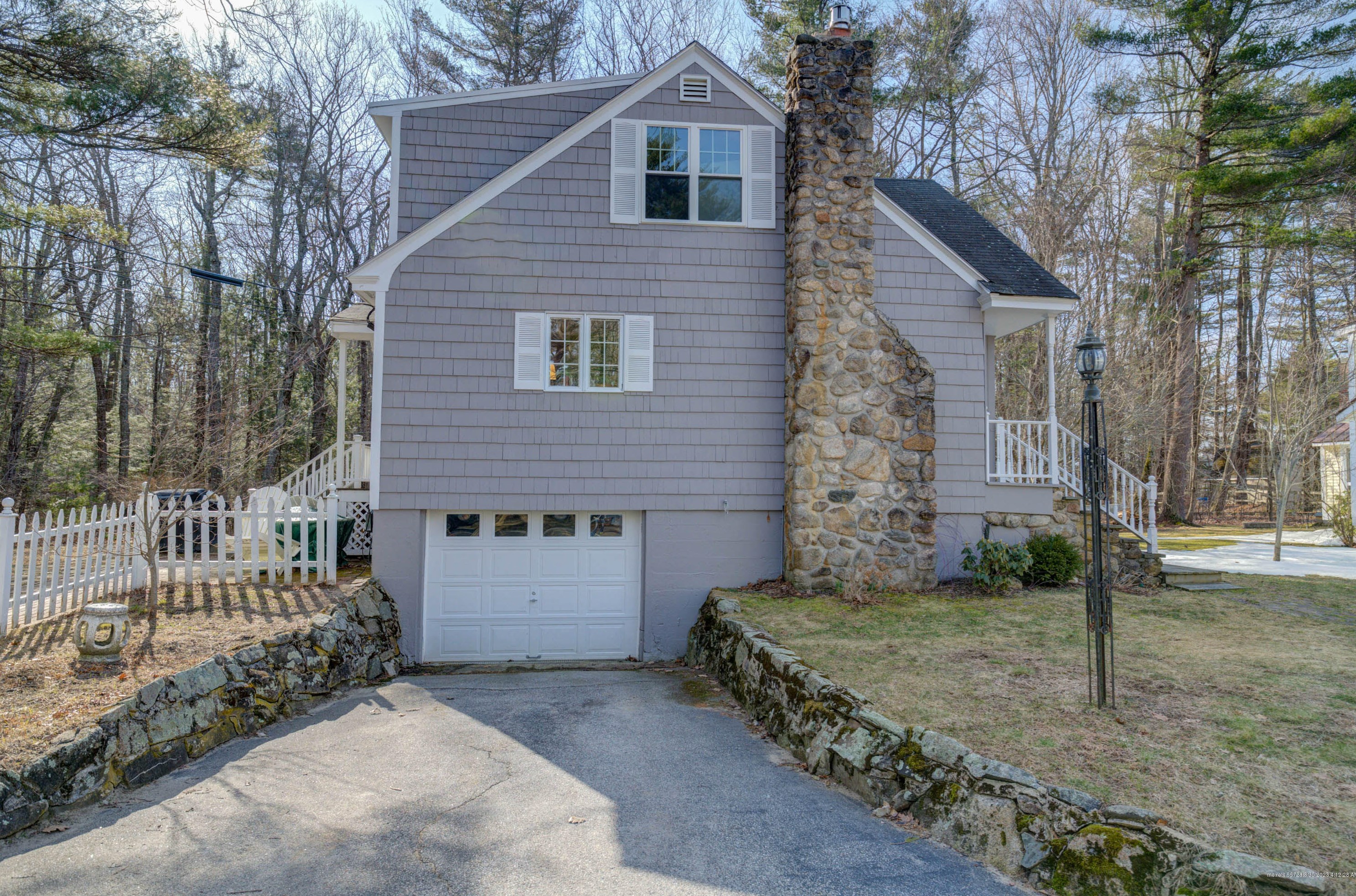 7 Maple Dr, Saco ME  04072-2225 exterior