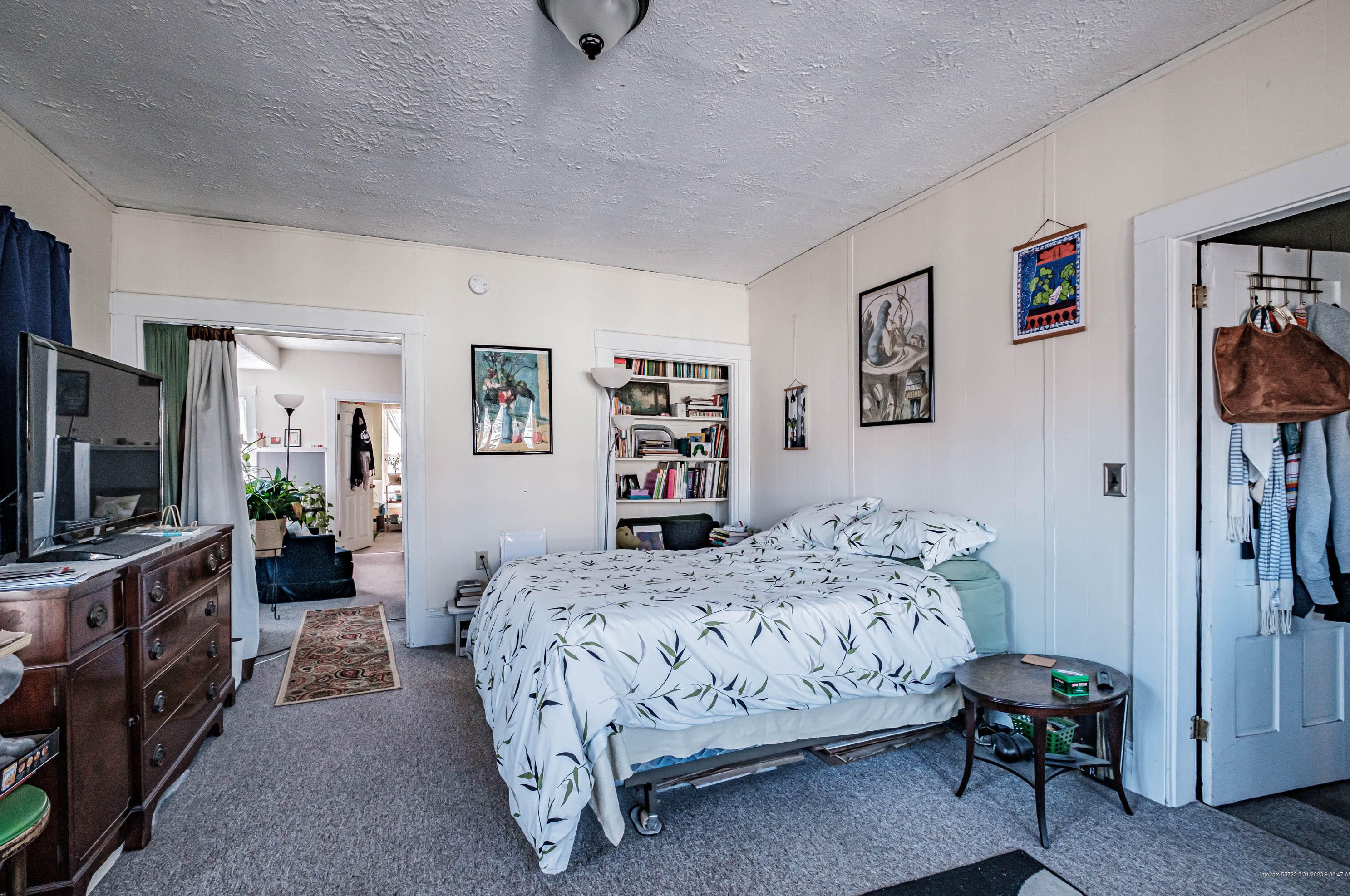 38 Pleasant St, Saco ME 04072-2739 exterior