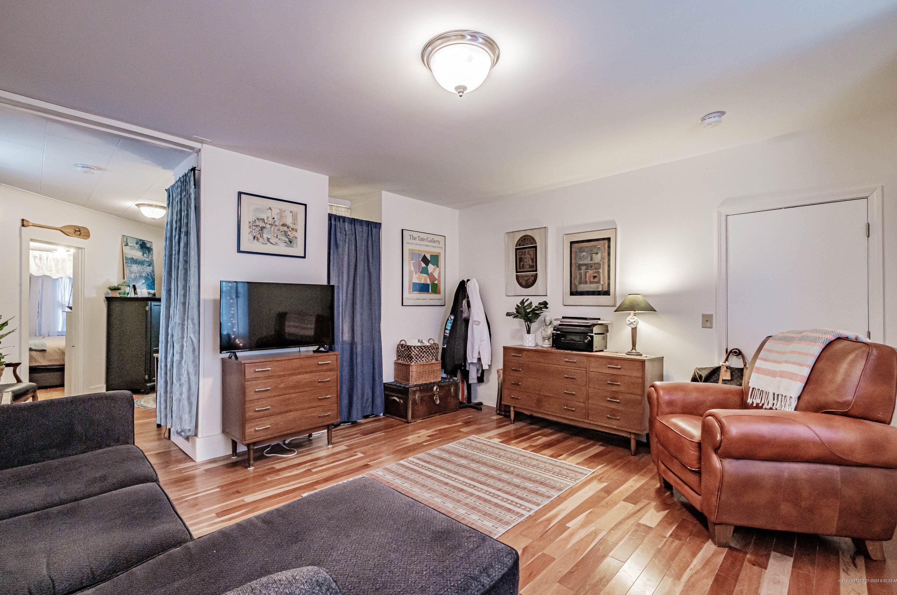 38 Pleasant St, Saco ME 04072-2739 exterior