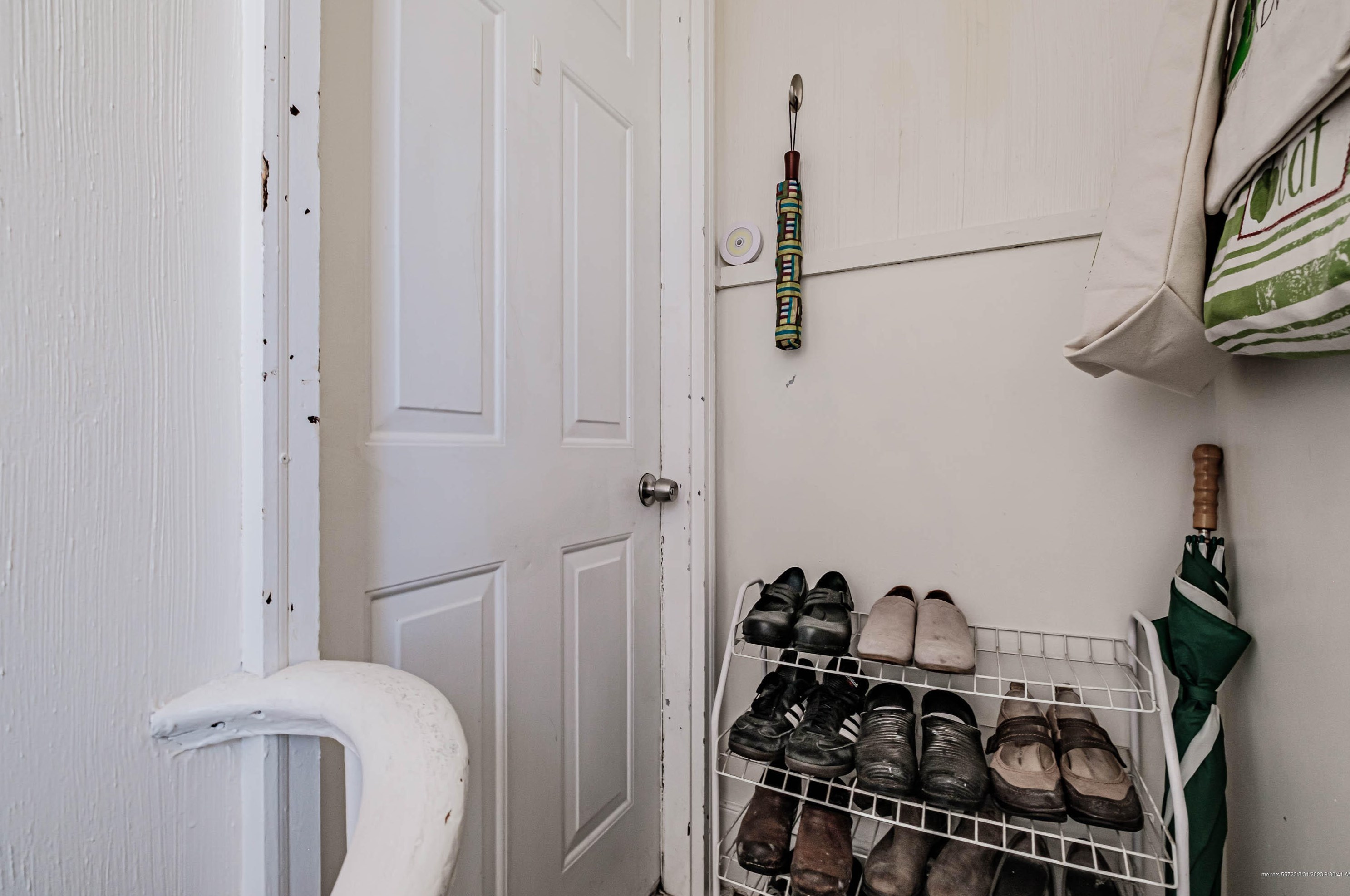 38 Pleasant St, Saco ME 04072-2739 exterior