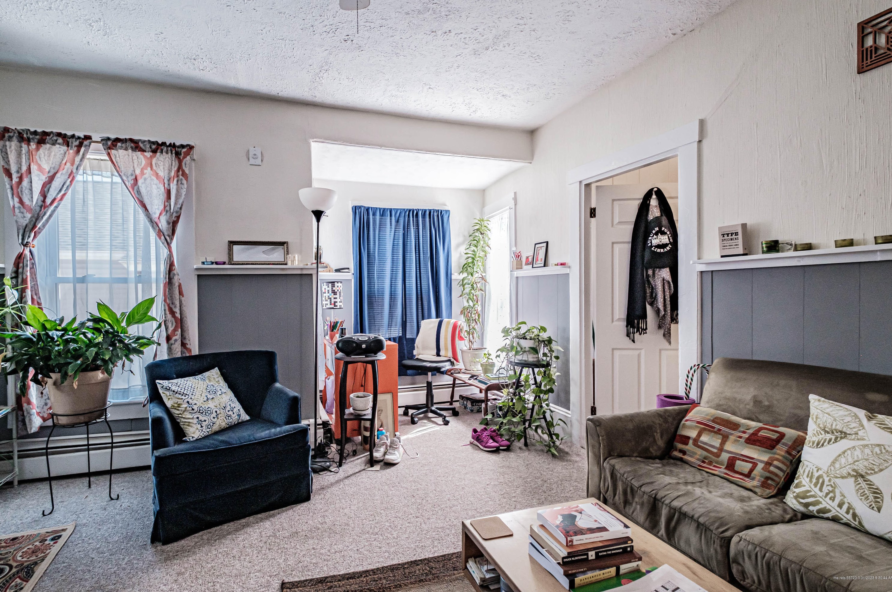 38 Pleasant St, Saco ME 04072-2739 exterior