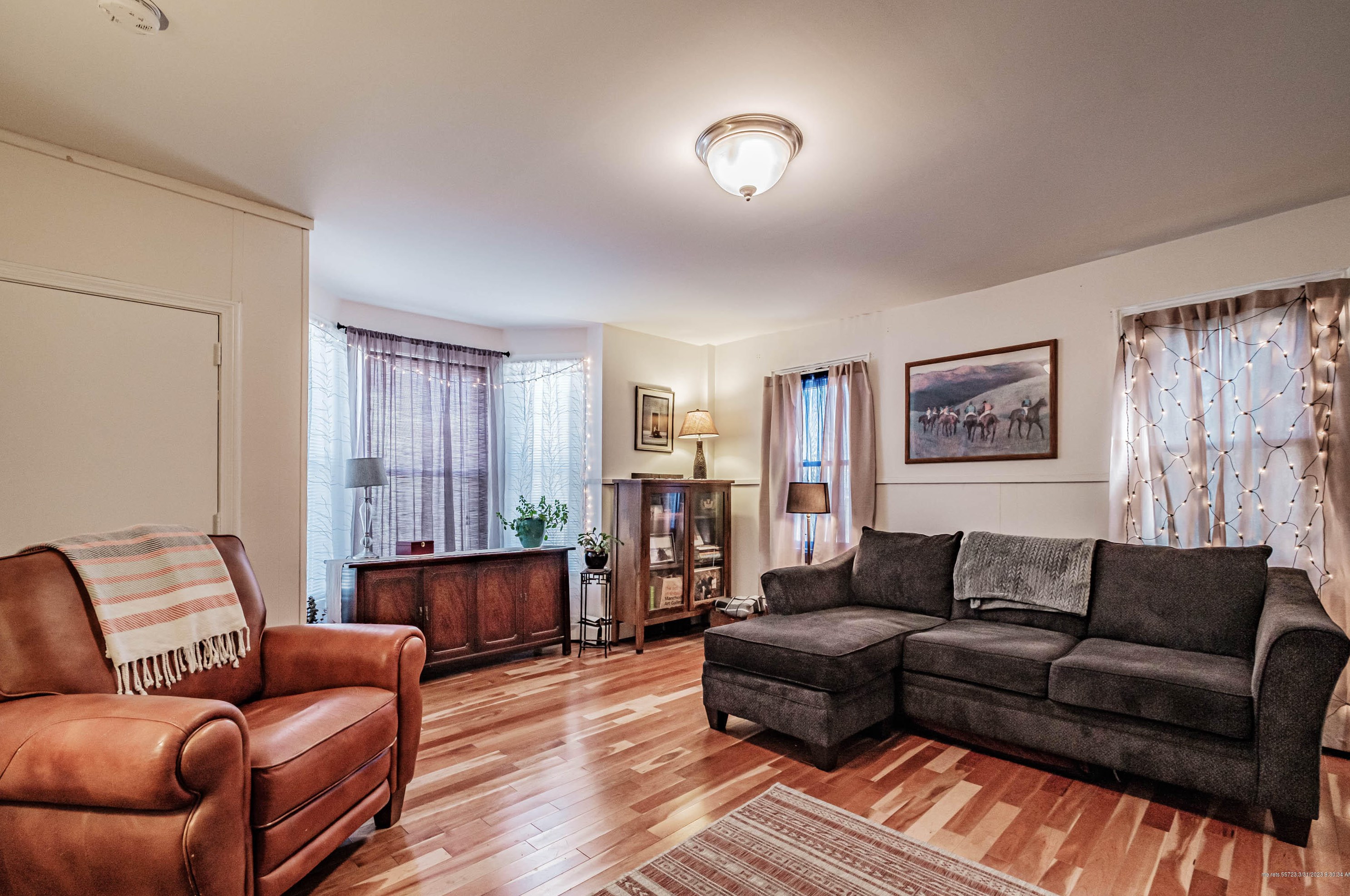 38 Pleasant St, Saco ME 04072-2739 exterior