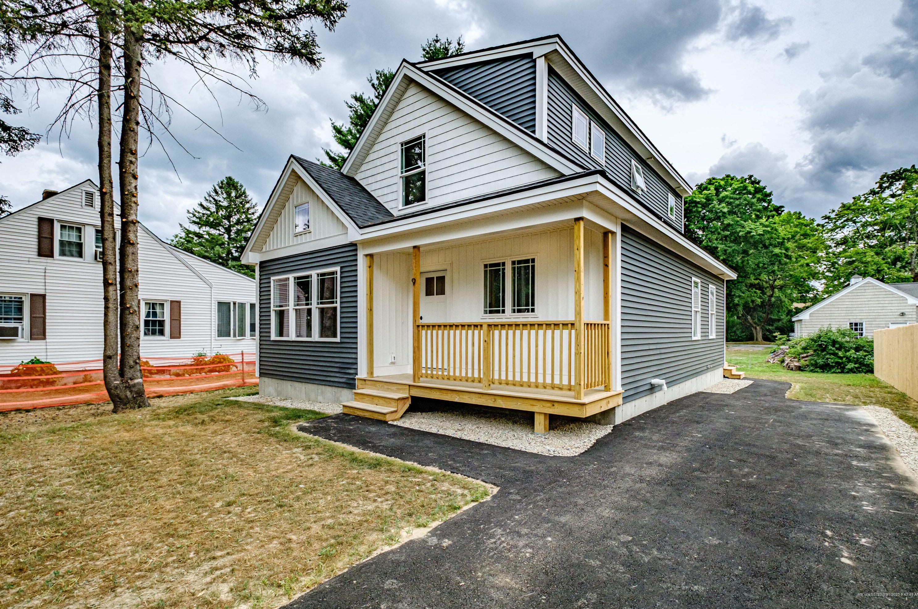 102 Brigham St, Portland ME  04106-3407 exterior