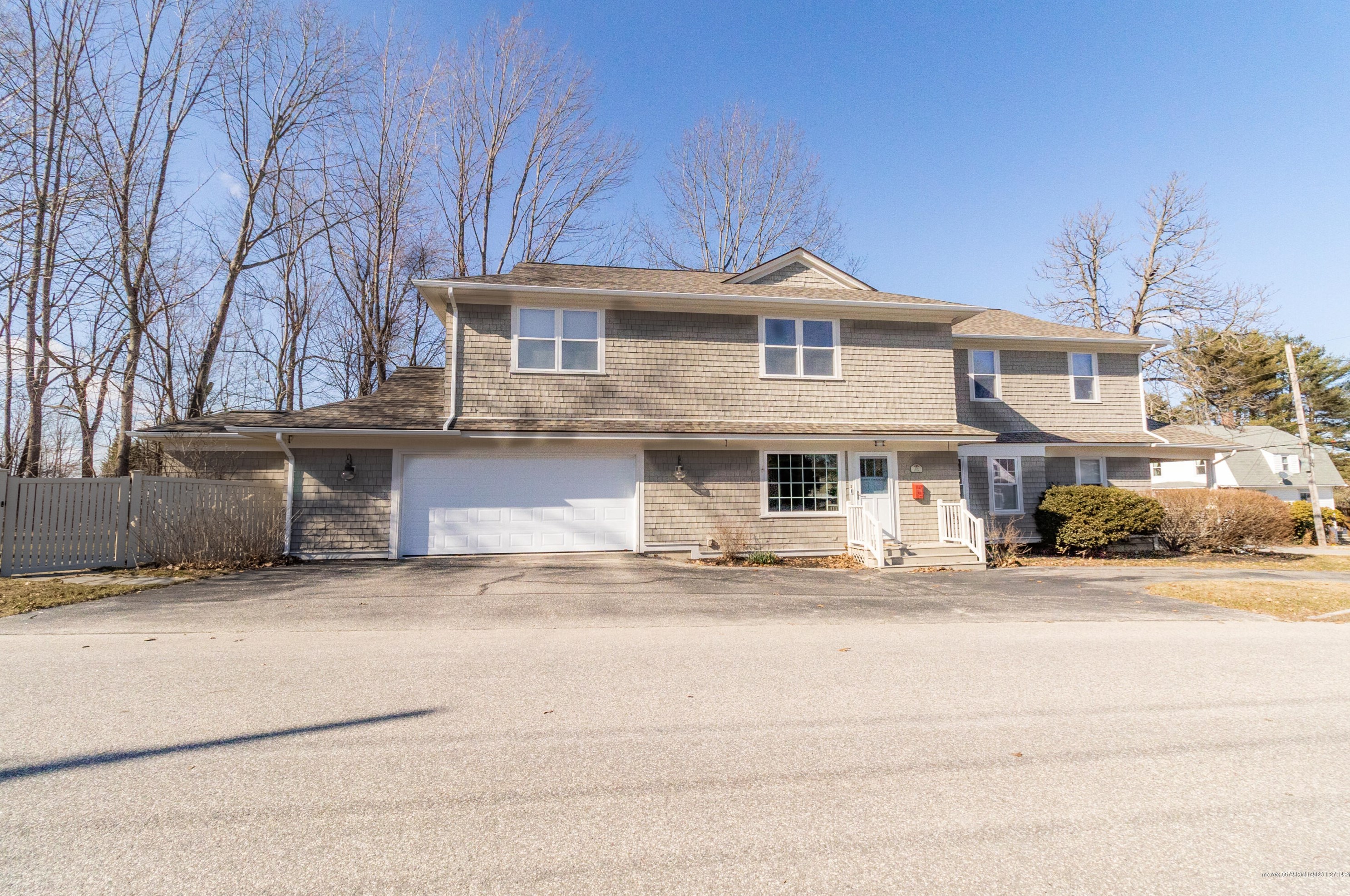 231 Cook St, Auburn ME  04210-5306 exterior