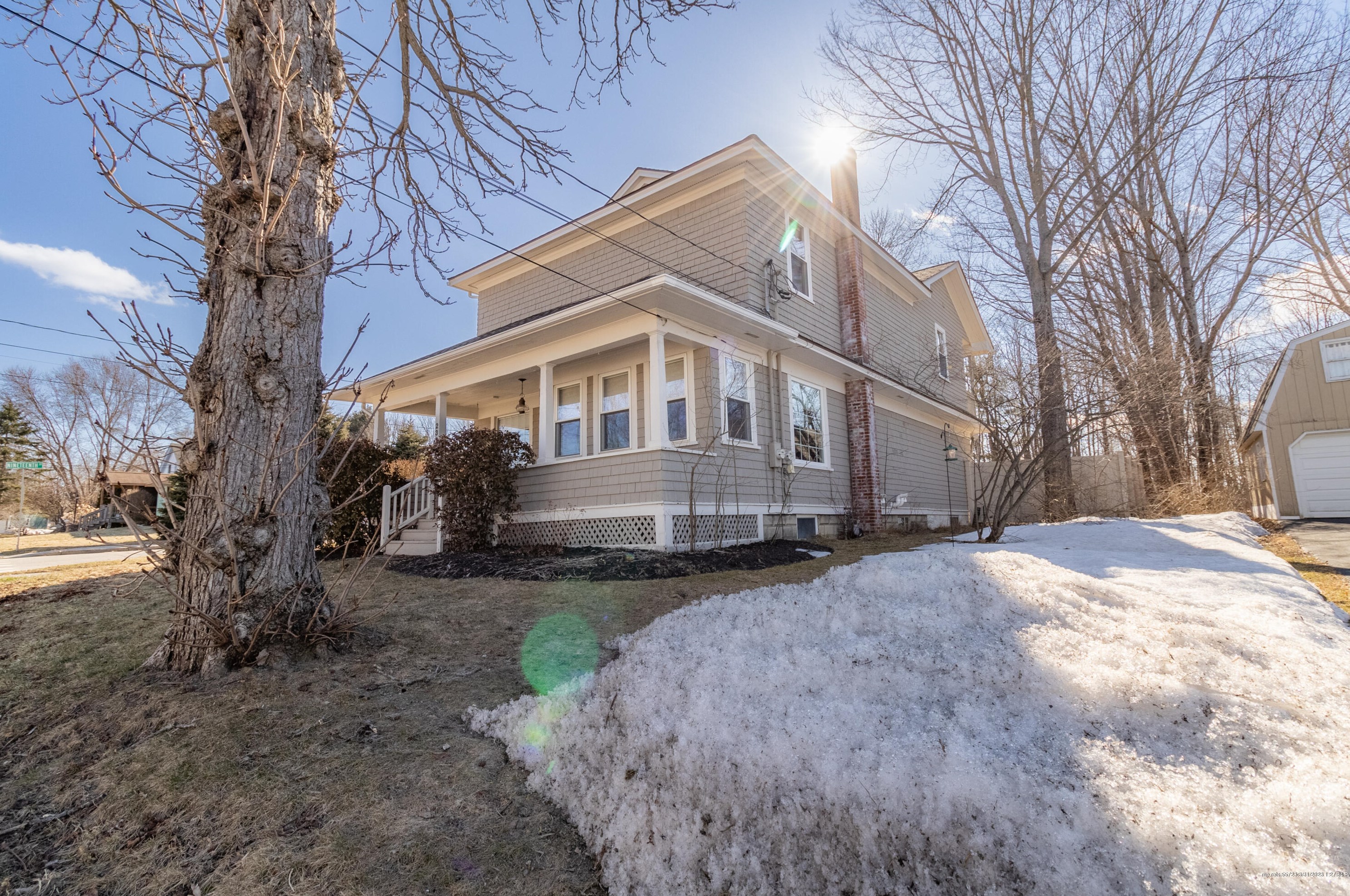 231 Cook St, Auburn ME  04210-5306 exterior