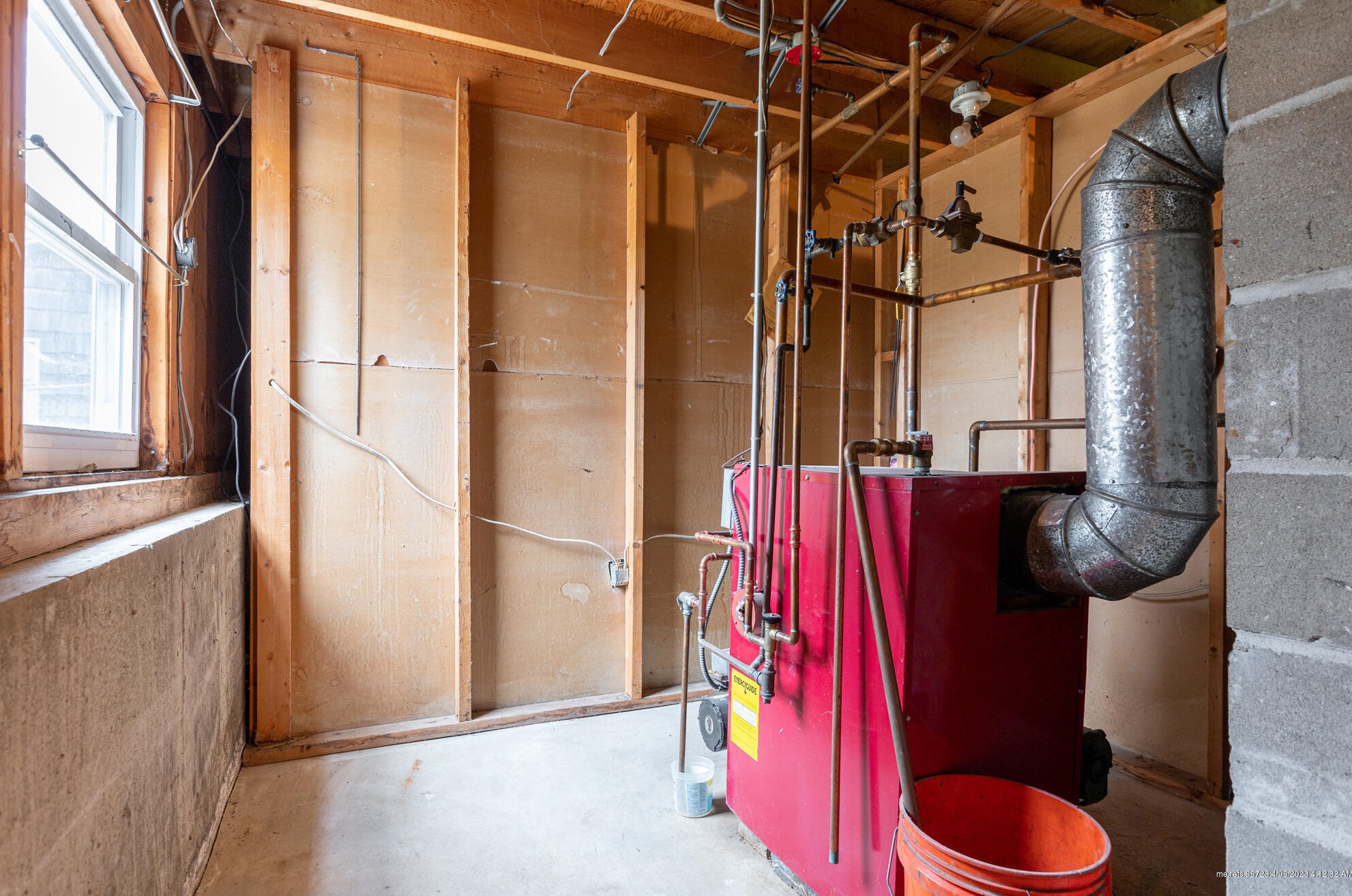 30 Constitution Dr, Westbrook ME  04092-4504 exterior