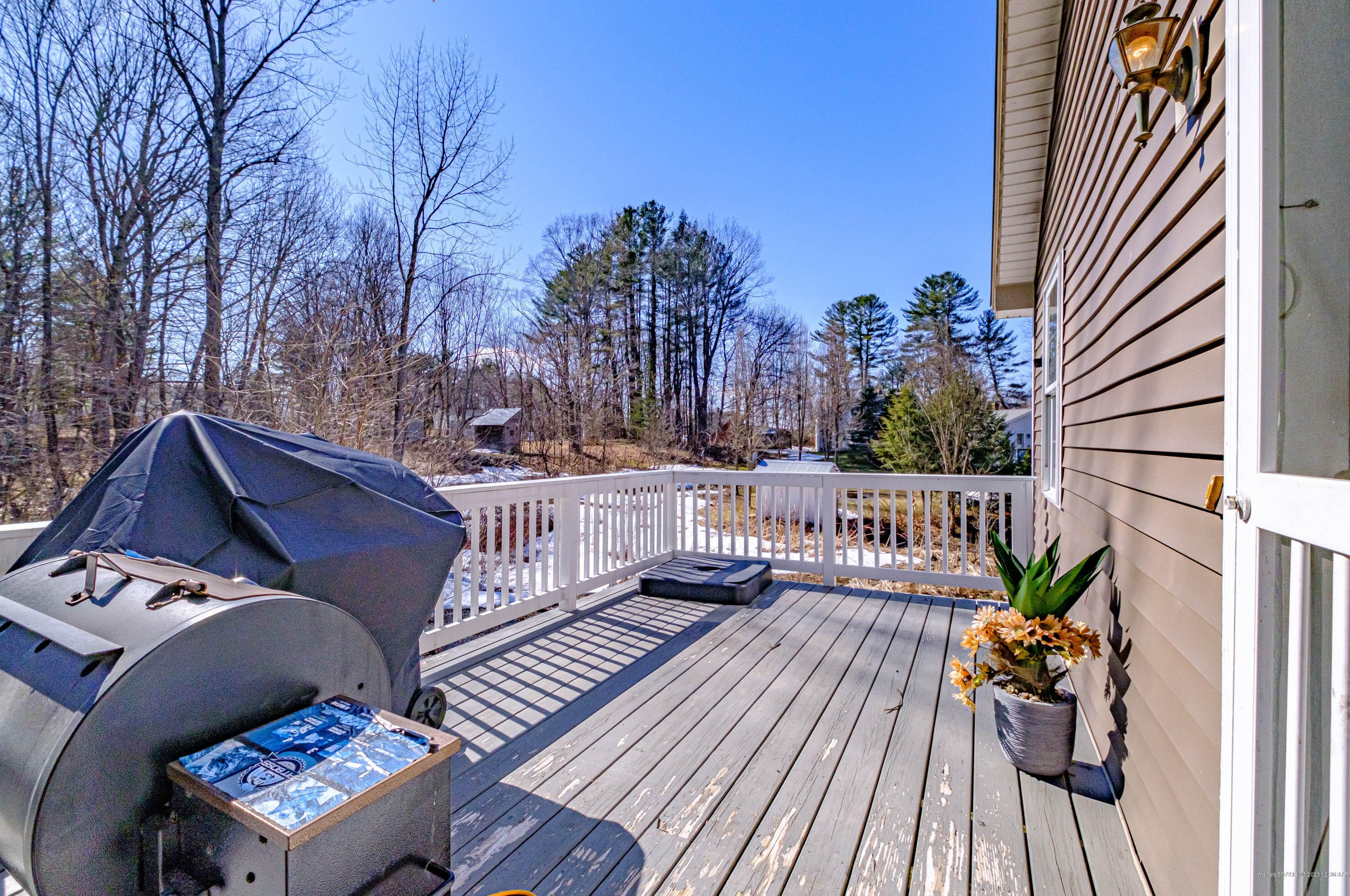 19 Holly Ln, Windham ME  04062-4152 exterior