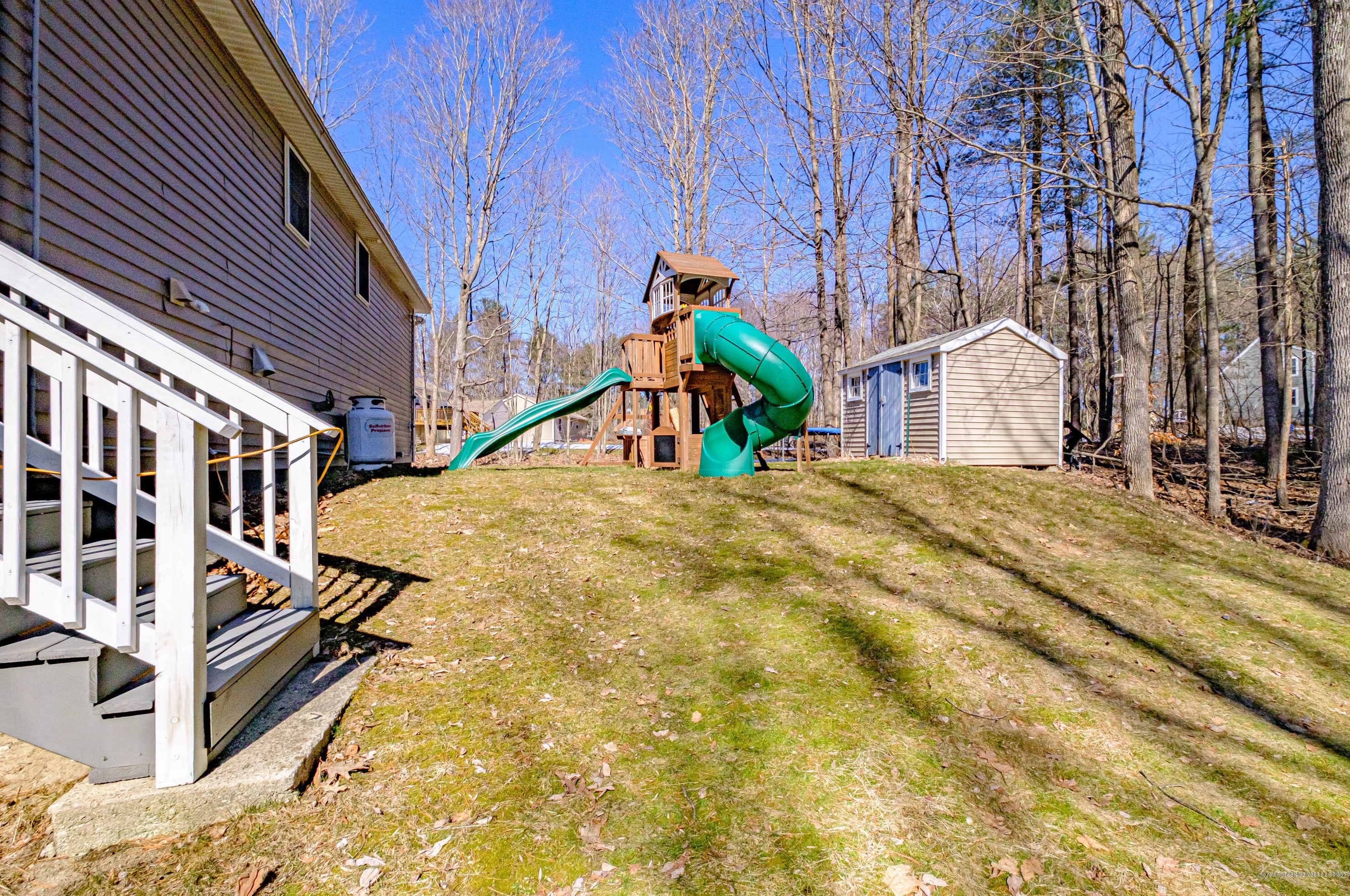 19 Holly Ln, Windham ME  04062-4152 exterior