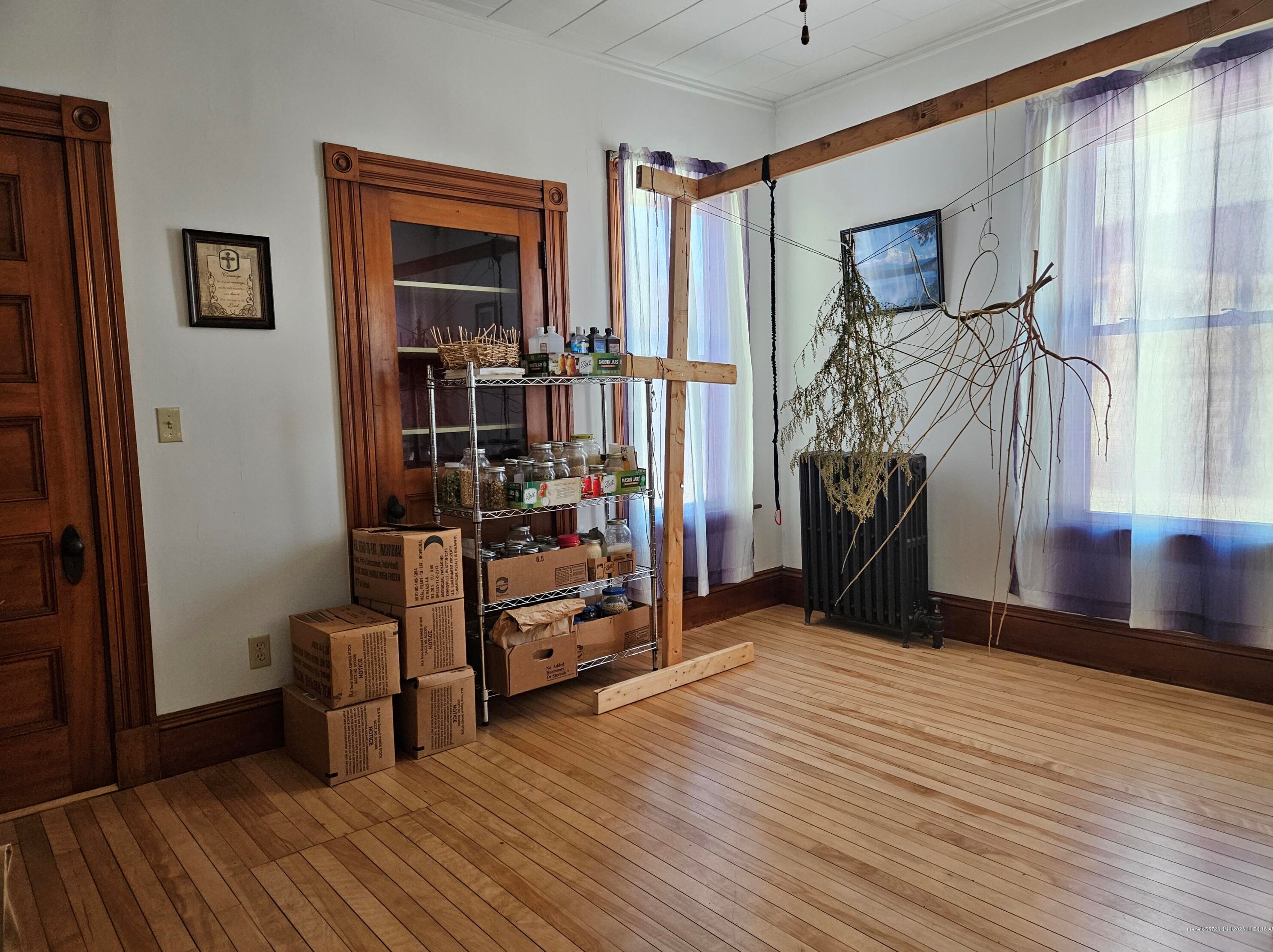 47 Railroad St, Clinton ME  04927-3208 exterior