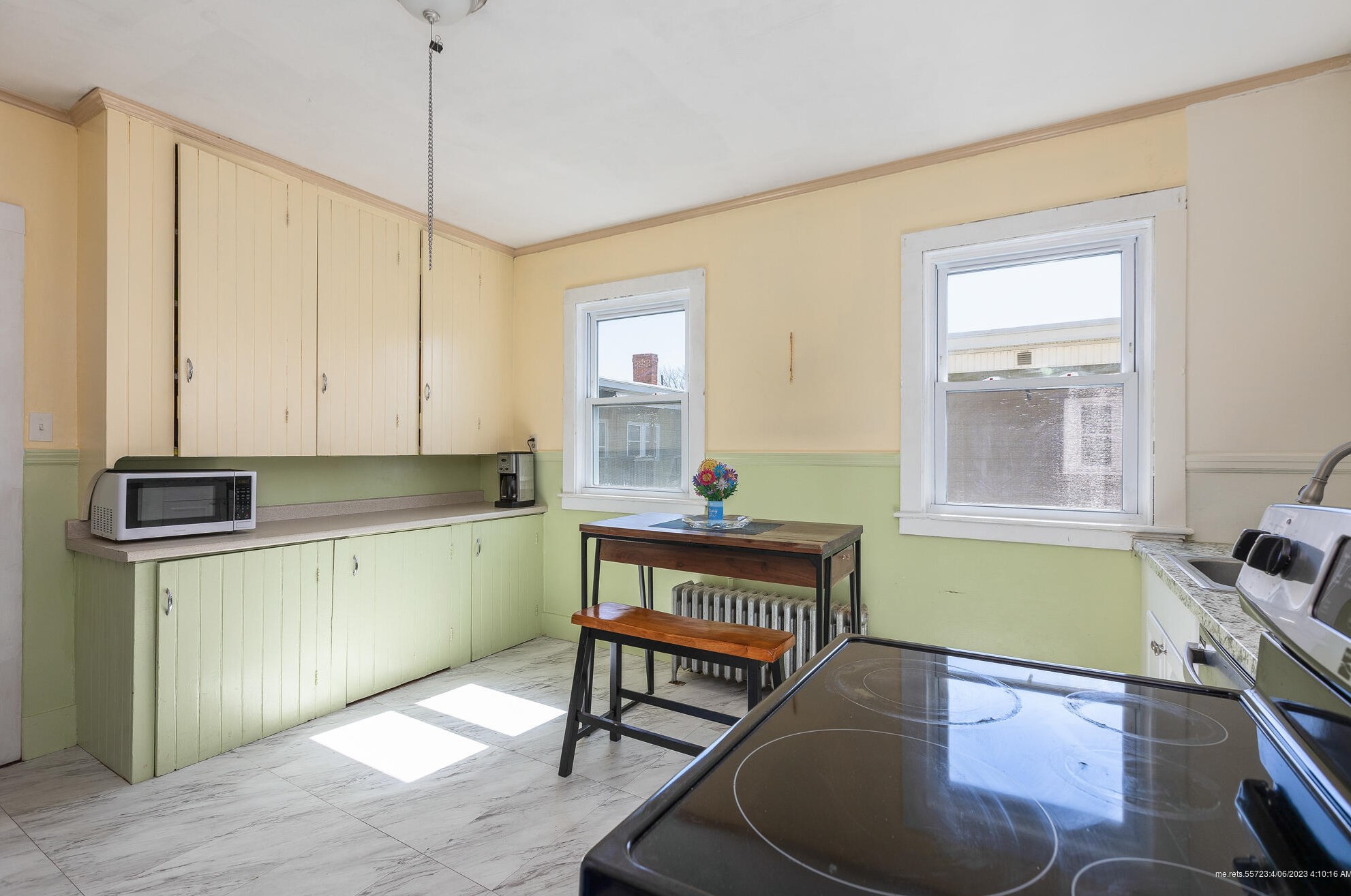 389 Saint John St, Portland ME  04102-2822 exterior